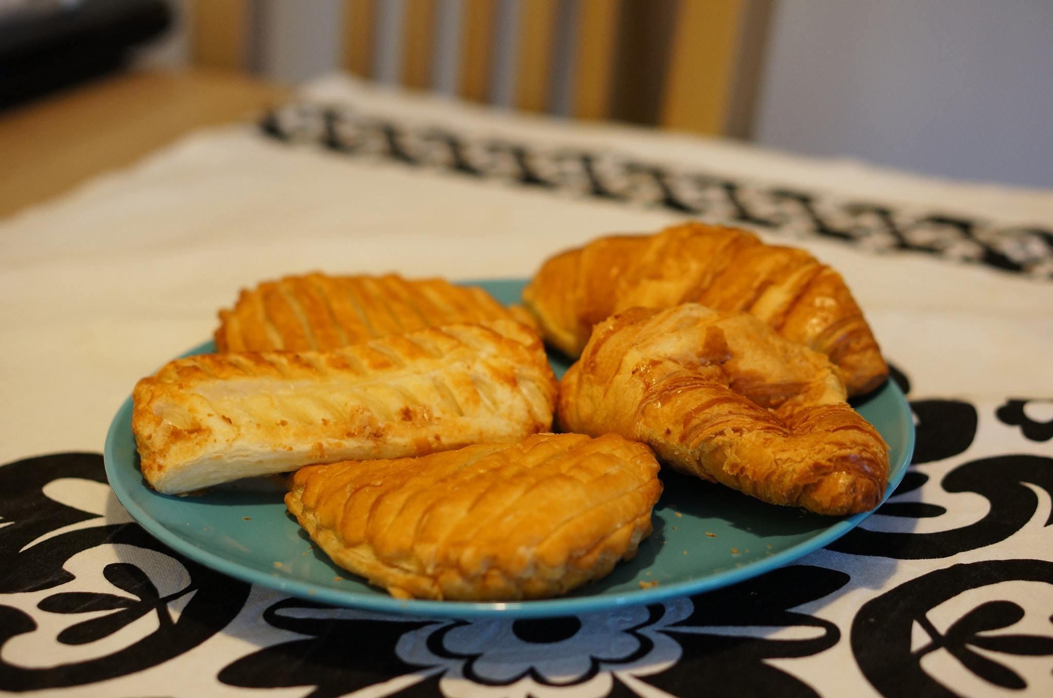 Sony Alpha NEX-5N + Sony E 50mm F1.8 OSS sample photo. Fresh pastry photography