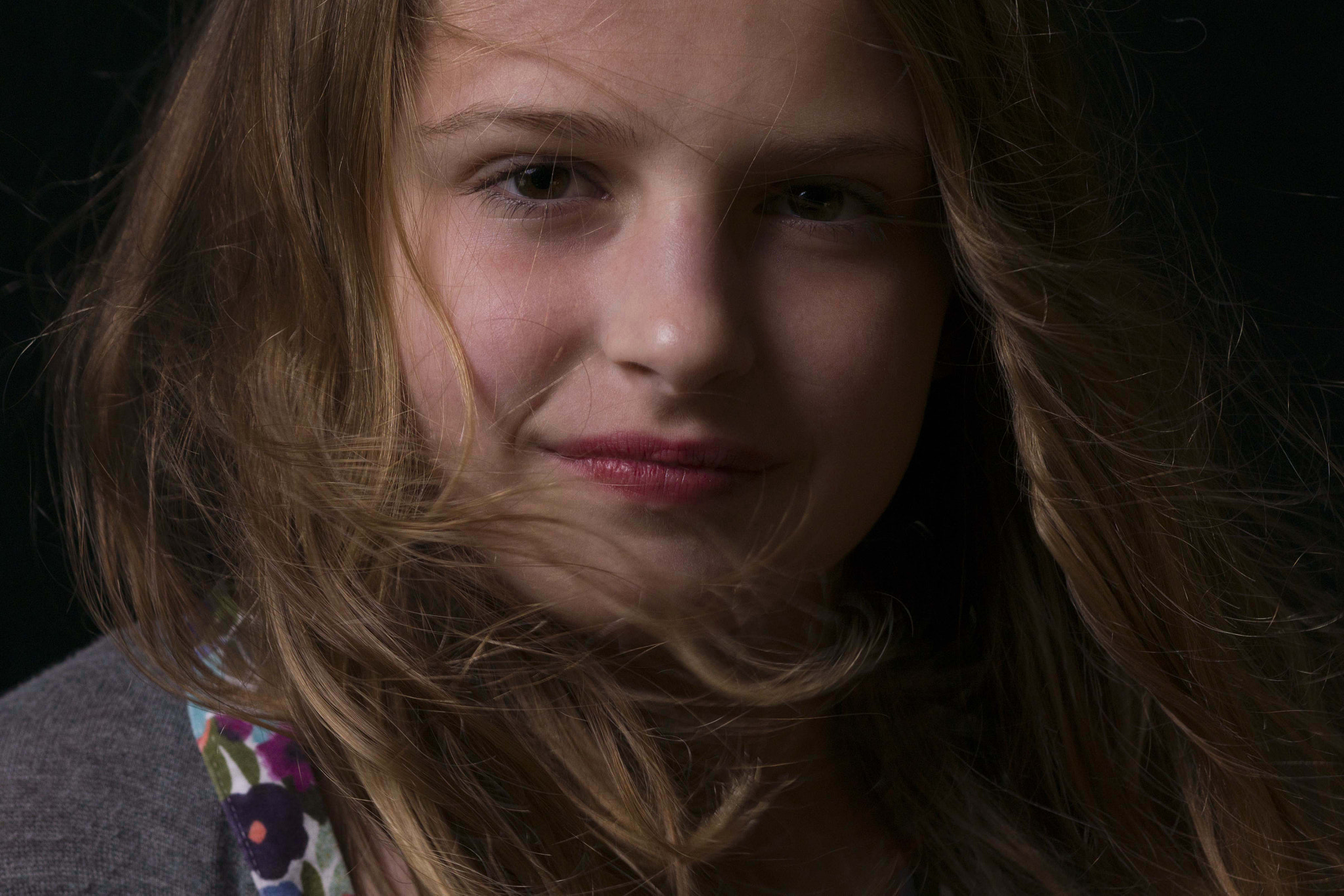 Sony Planar T* 85mm F1.4 ZA sample photo. Windy photography