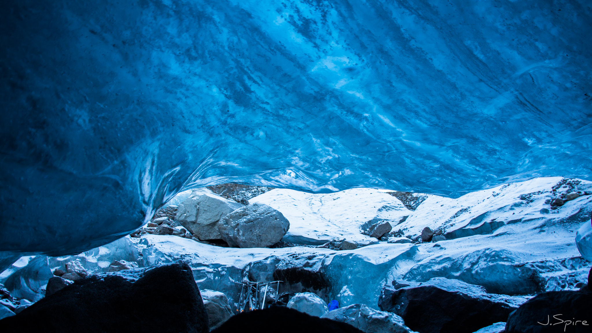 Sigma 18-200mm f/3.5-6.3 DC OS sample photo. Blue ice cave photography