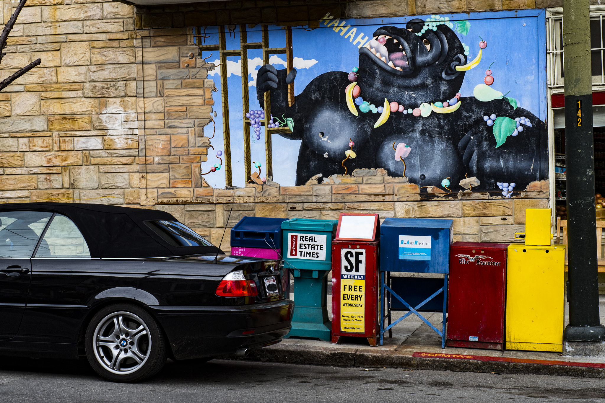 Pentax K-S2 sample photo. King kong photography