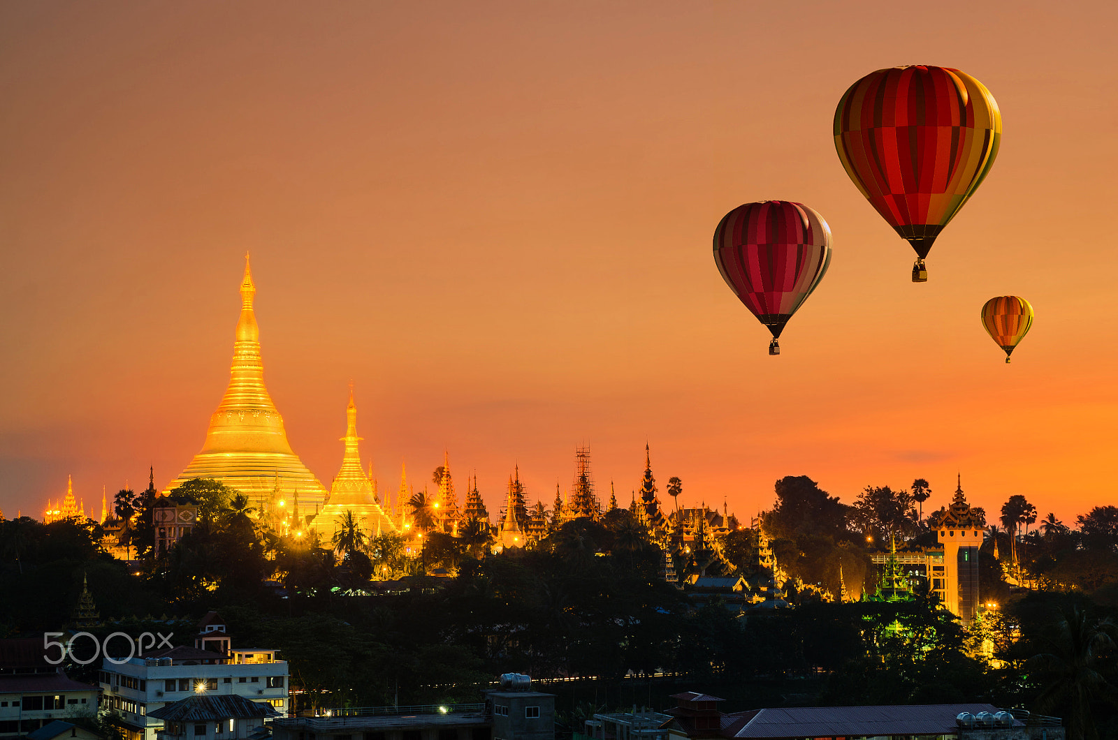 Tamron SP 24-70mm F2.8 Di VC USD sample photo. Colorful hot-air balloons flying over of shwedagon pagoda at yan photography