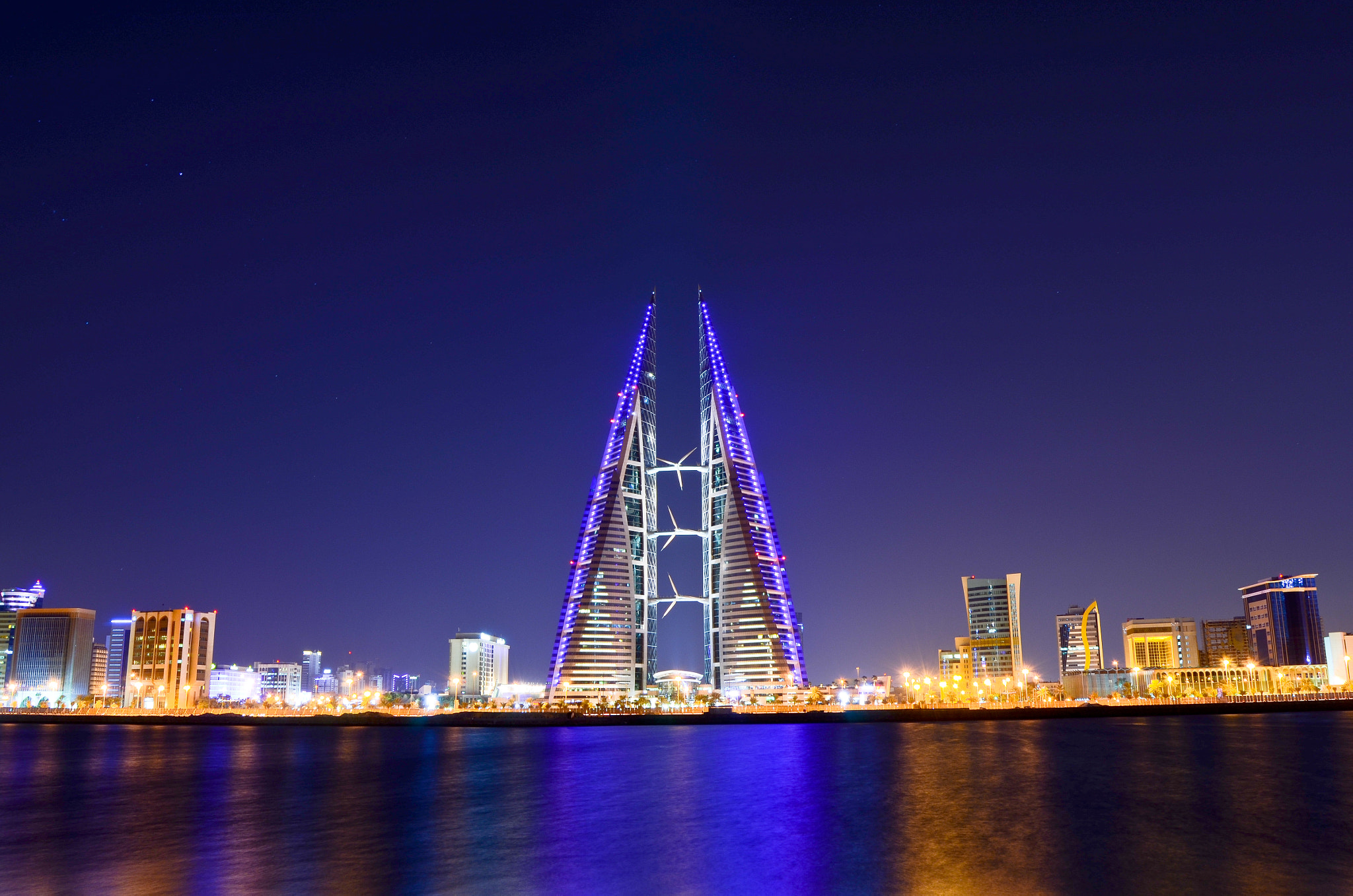 Nikon D7000 + AF Nikkor 28mm f/1.4D sample photo. World trade center - bahrain photography