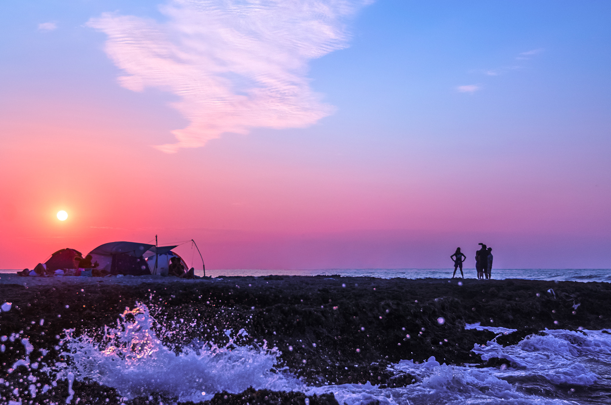 Nikon AF-S Nikkor 16-35mm F4G ED VR sample photo. San juan la union surf break photography
