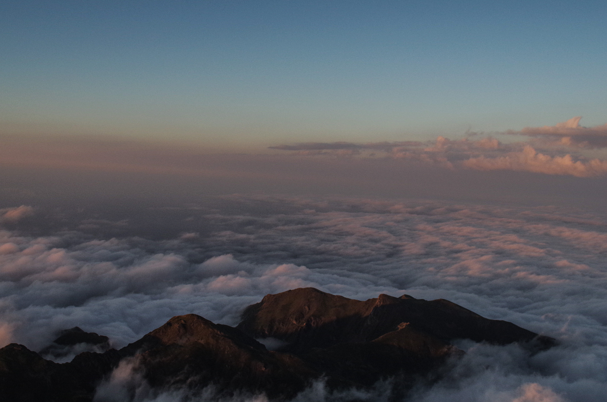 Pentax K-50 + Sigma sample photo. From the sky photography