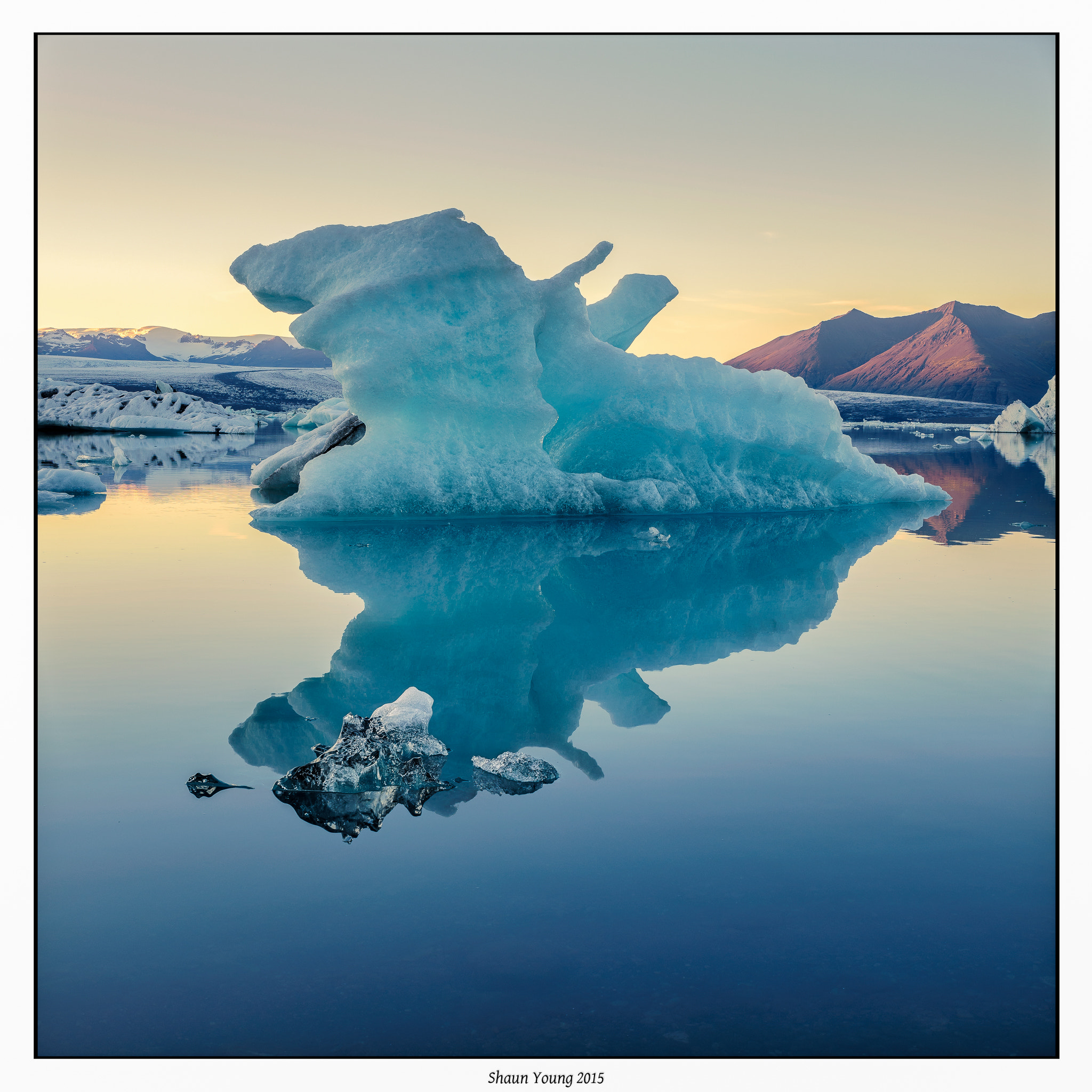 Sony a7R II + Canon EF 24-70mm F4L IS USM sample photo. Jökulsárlón ice photography