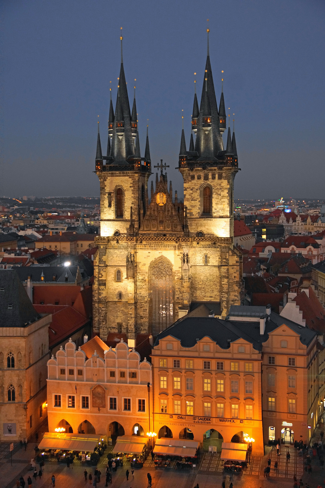DT 17-50mm F2.8 sample photo. Teynkirche photography
