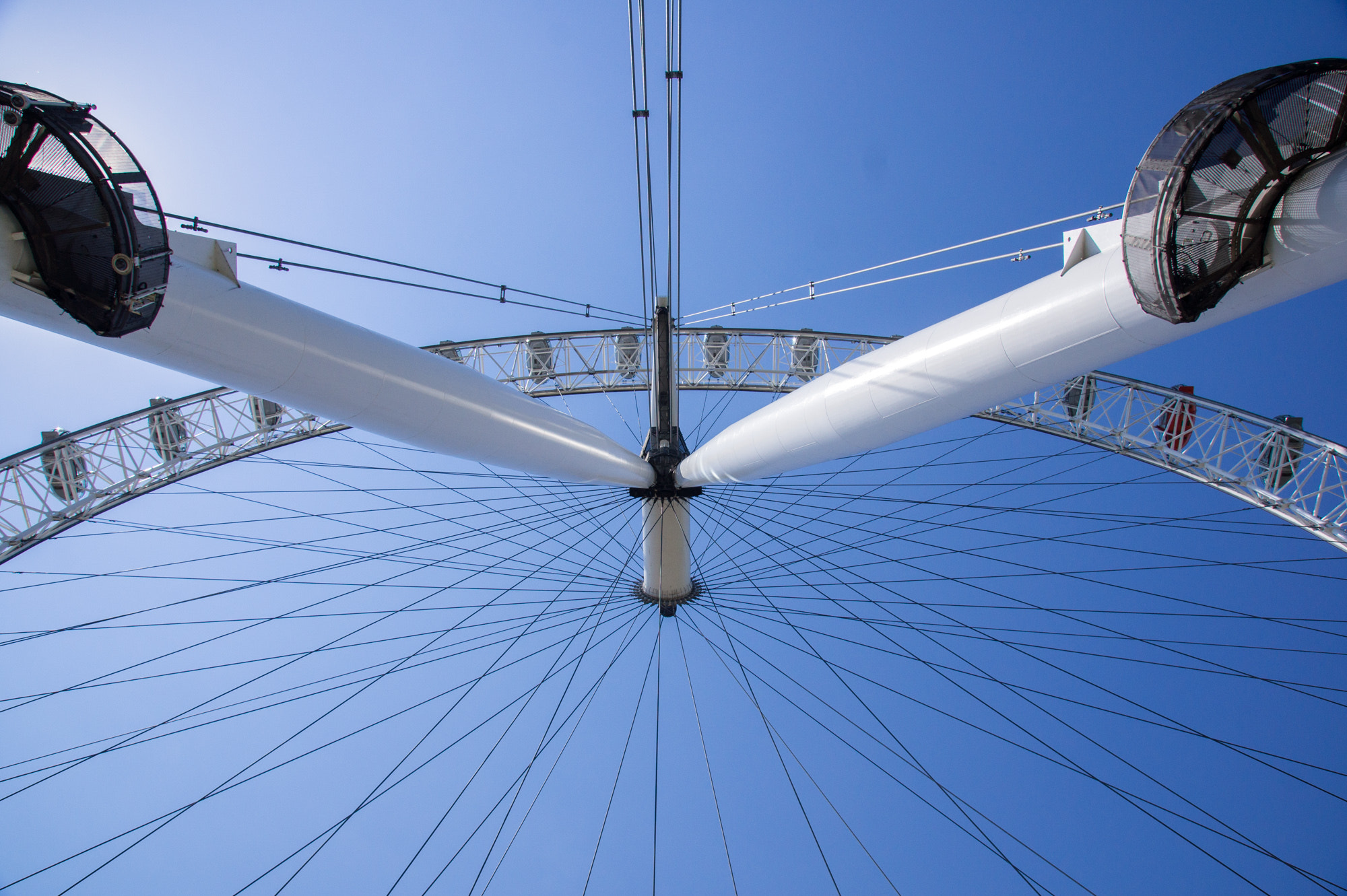 Sony DT 16-105mm F3.5-5.6 sample photo. London eye photography