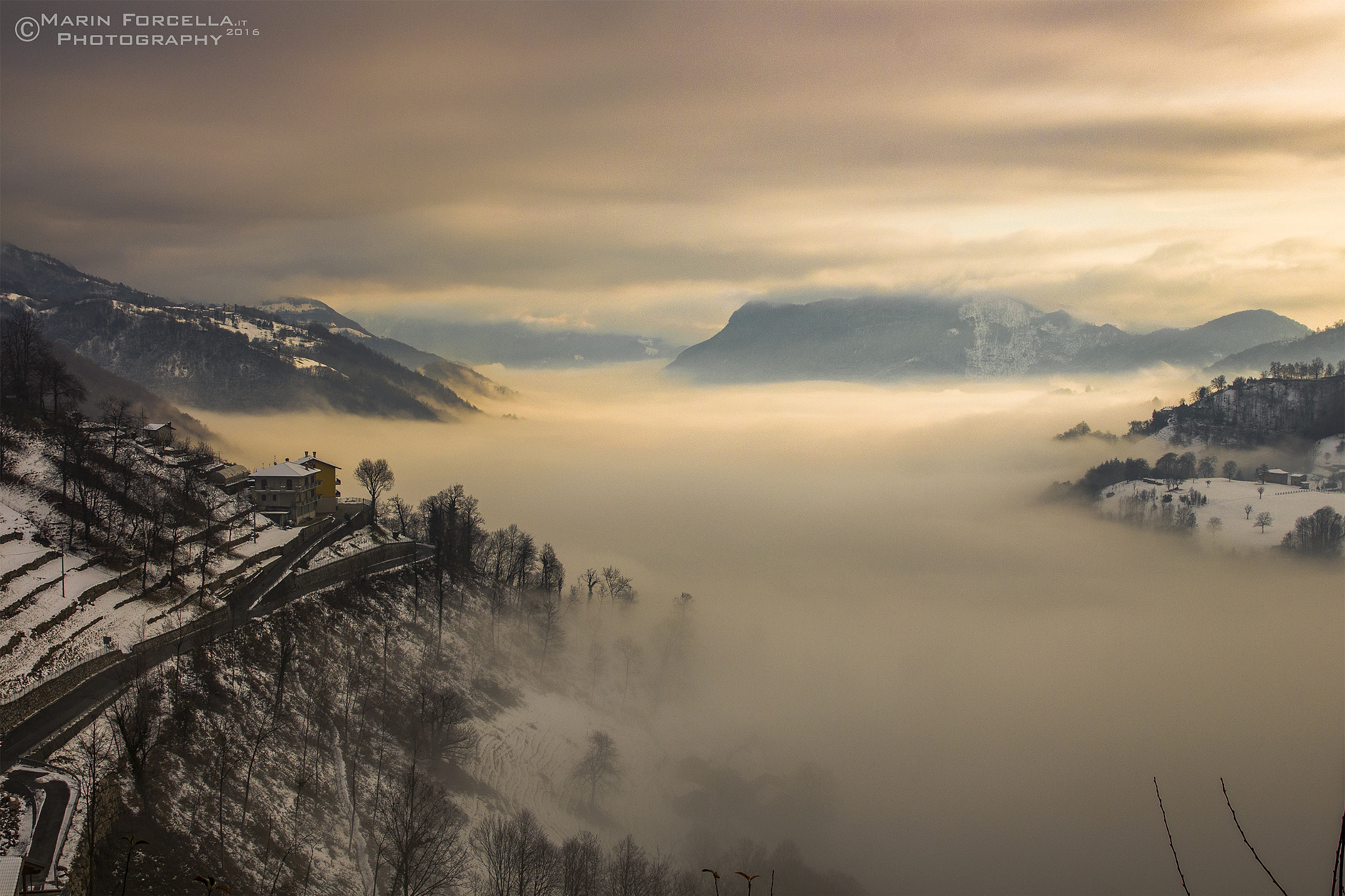Canon EF 24-70mm F2.8L II USM sample photo. Panorama val taleggio photography