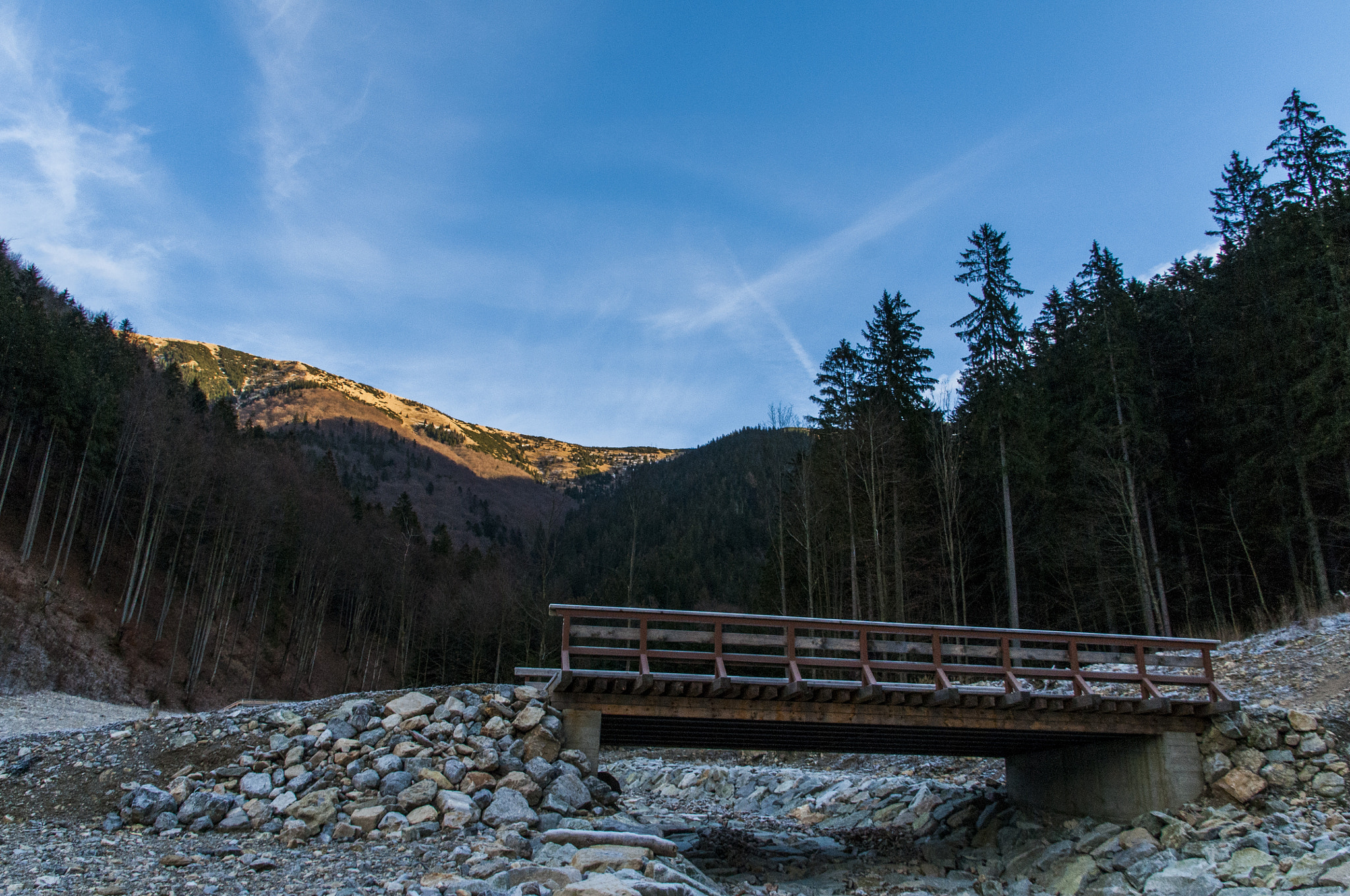 Sigma 18-200mm F3.5-6.3 DC OS HSM sample photo. Mountain photography