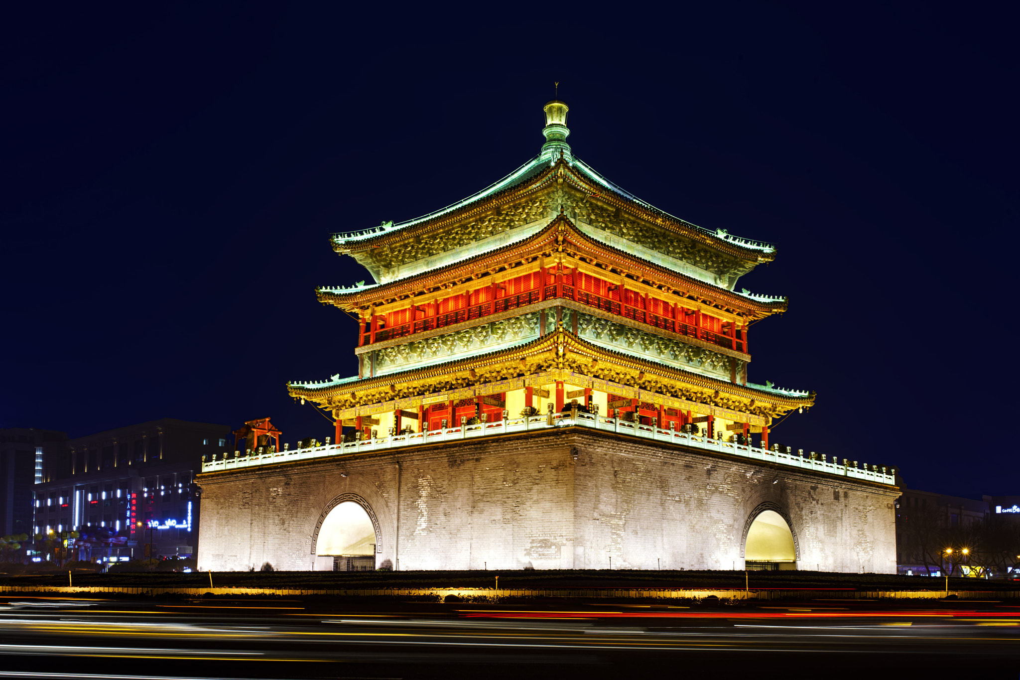 Sony a7 II + Sigma 35mm F1.4 DG HSM Art sample photo. Xi'an bell tower photography