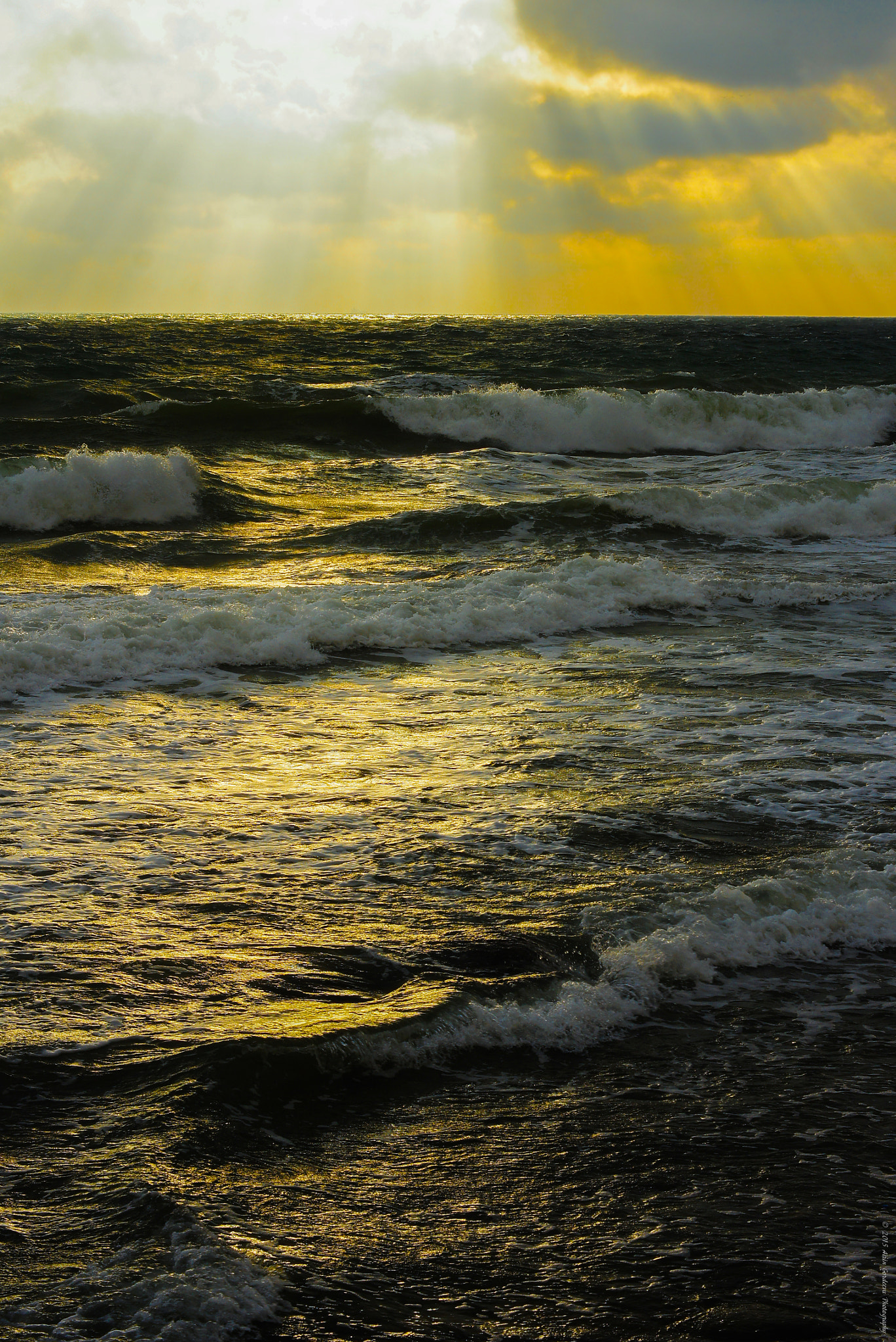 Sony DT 50mm F1.8 SAM sample photo. Bright seascape photography