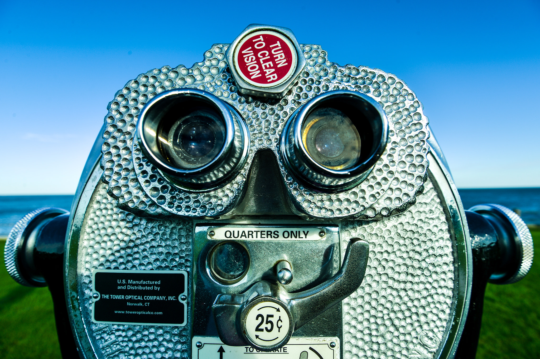 Nikon Df sample photo. Through the looking glass photography