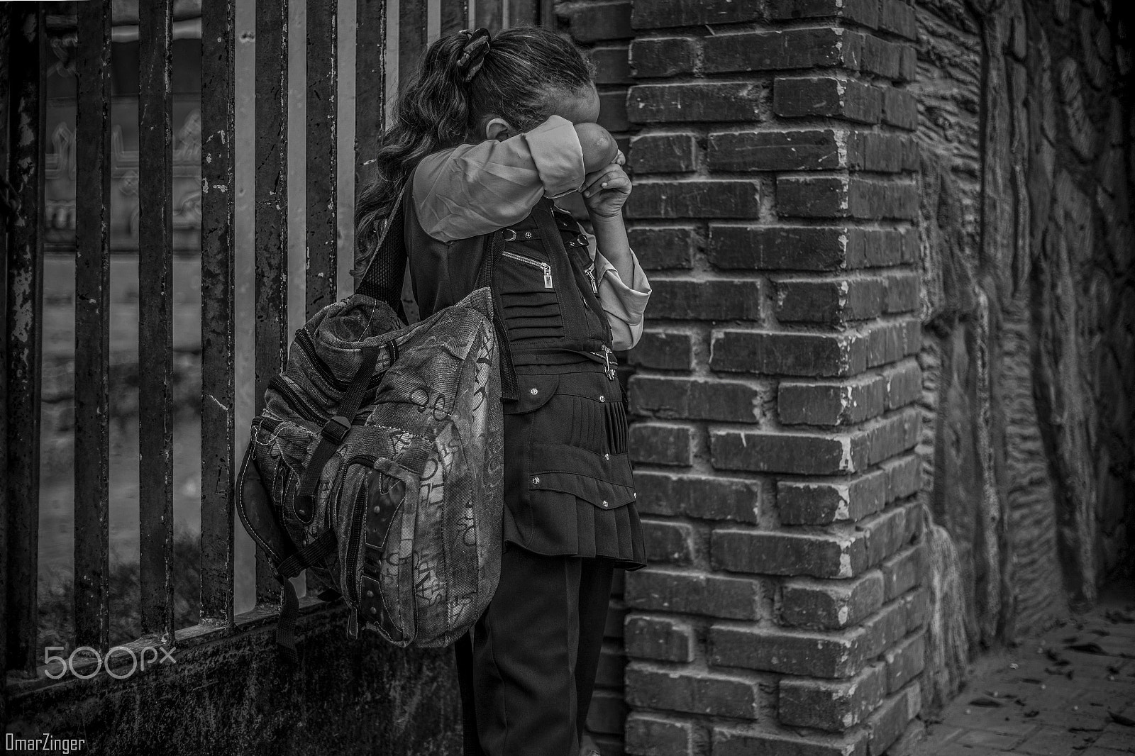 Canon EOS 6D + Canon EF 50mm f/1.8 sample photo. Silent crying photography