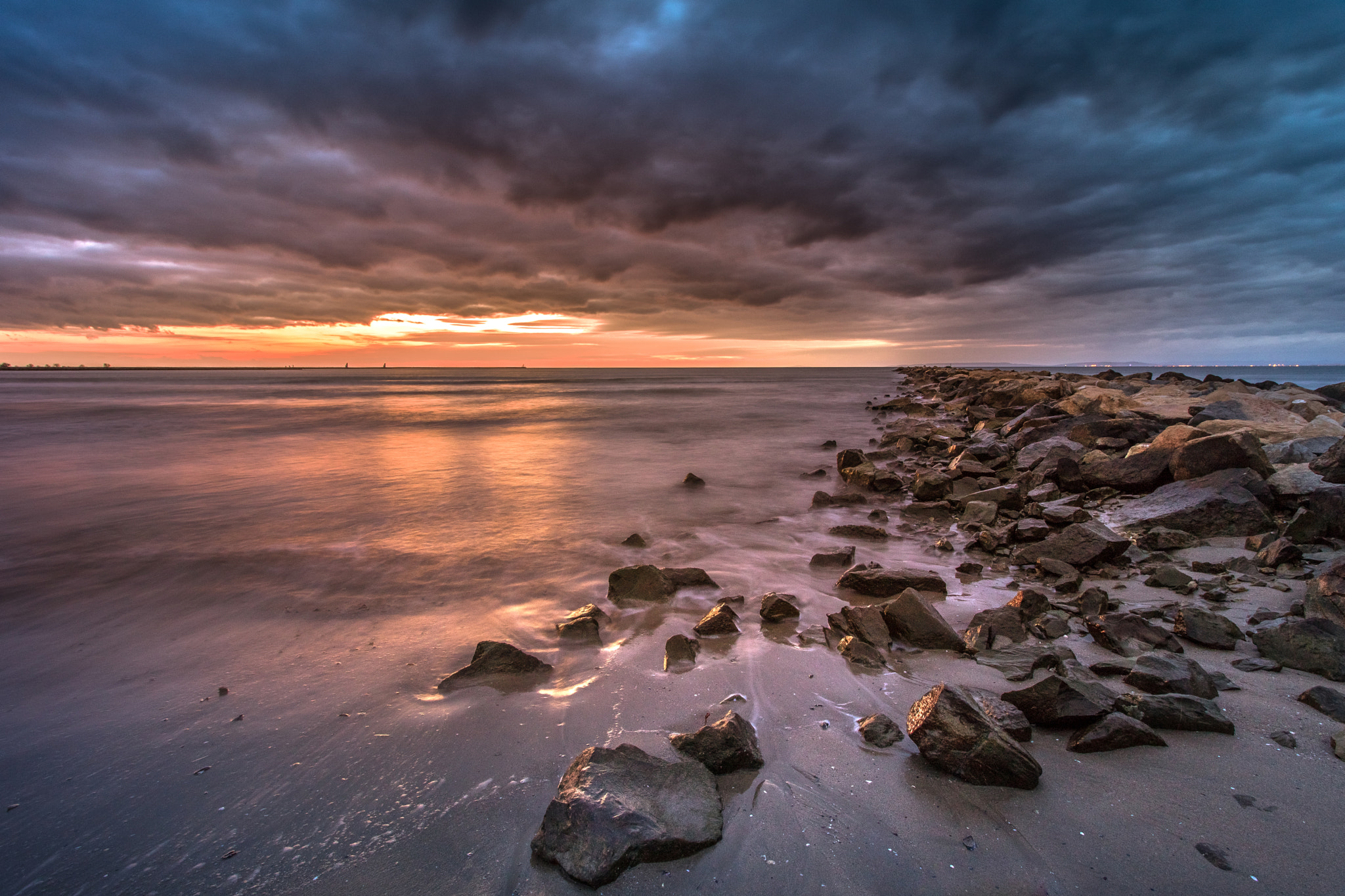 Canon EF-S 10-18mm F4.5–5.6 IS STM sample photo. Elements photography
