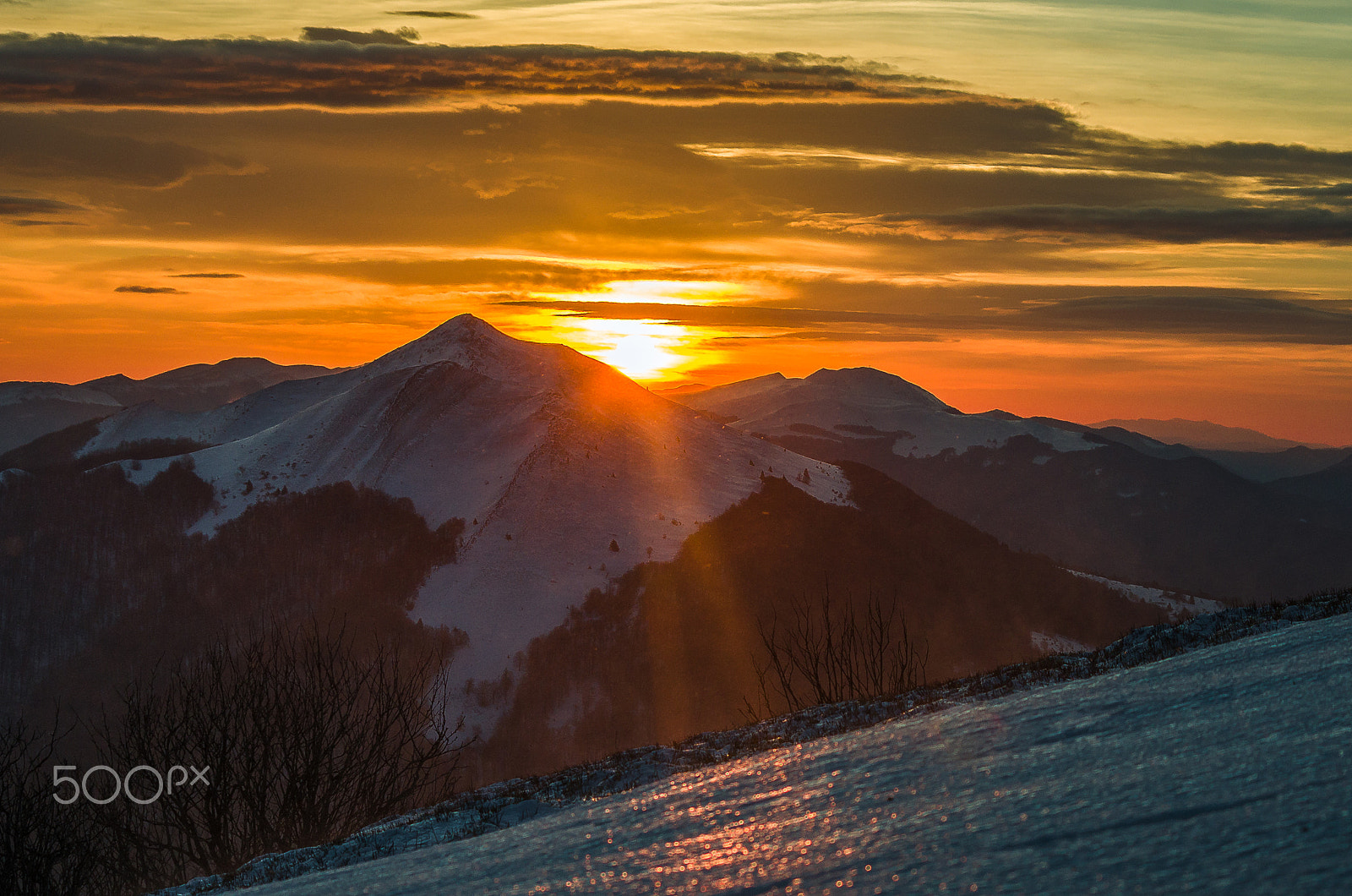 Pentax smc DA 55-300mm F4.0-5.8 ED sample photo. A new day in bieszczady.... photography