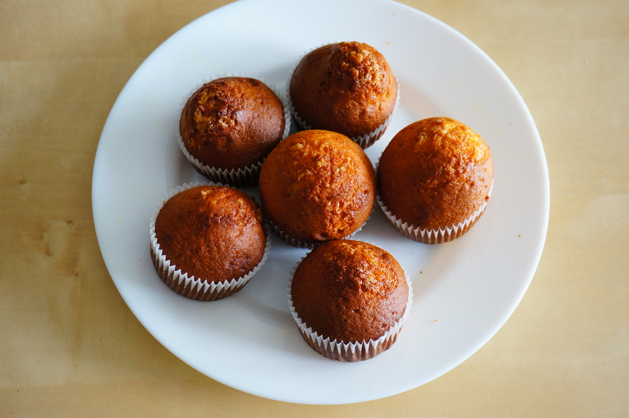 Sony E 16-50mm F3.5-5.6 PZ OSS sample photo. Fresh muffins photography