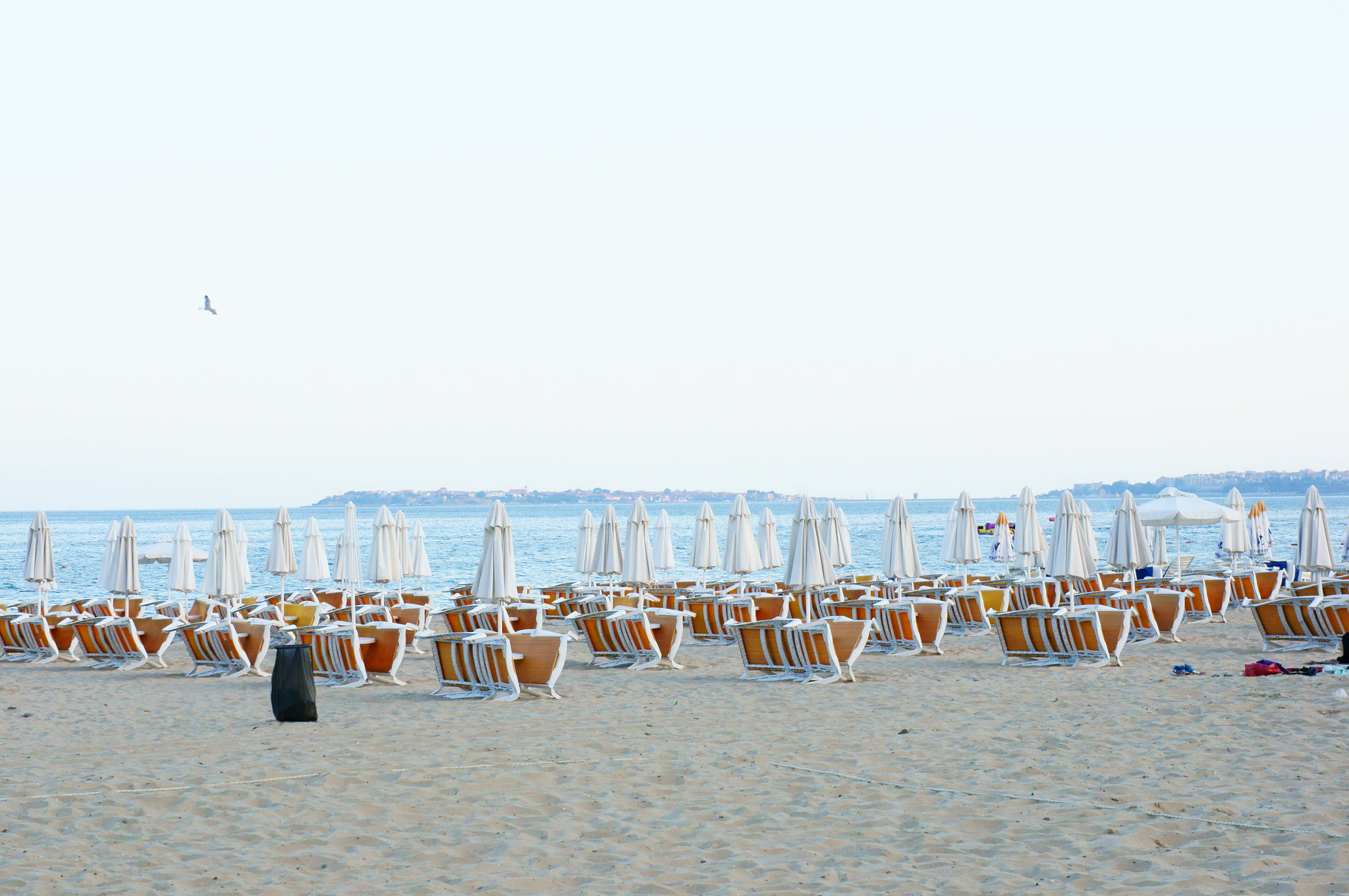 Sony E 18-55mm F3.5-5.6 OSS sample photo. Empty beach photography