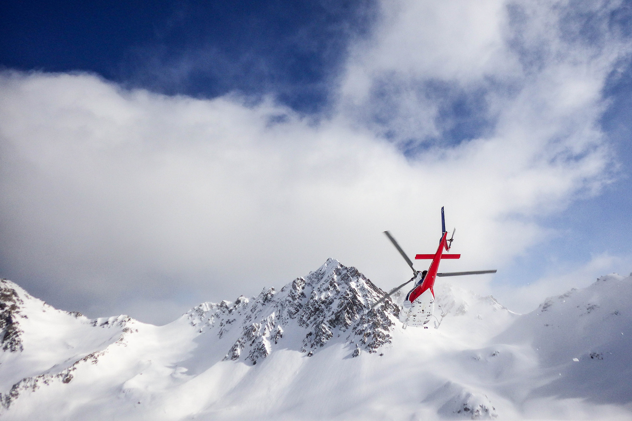 Ricoh WG-4 sample photo. Heli over mt cook photography