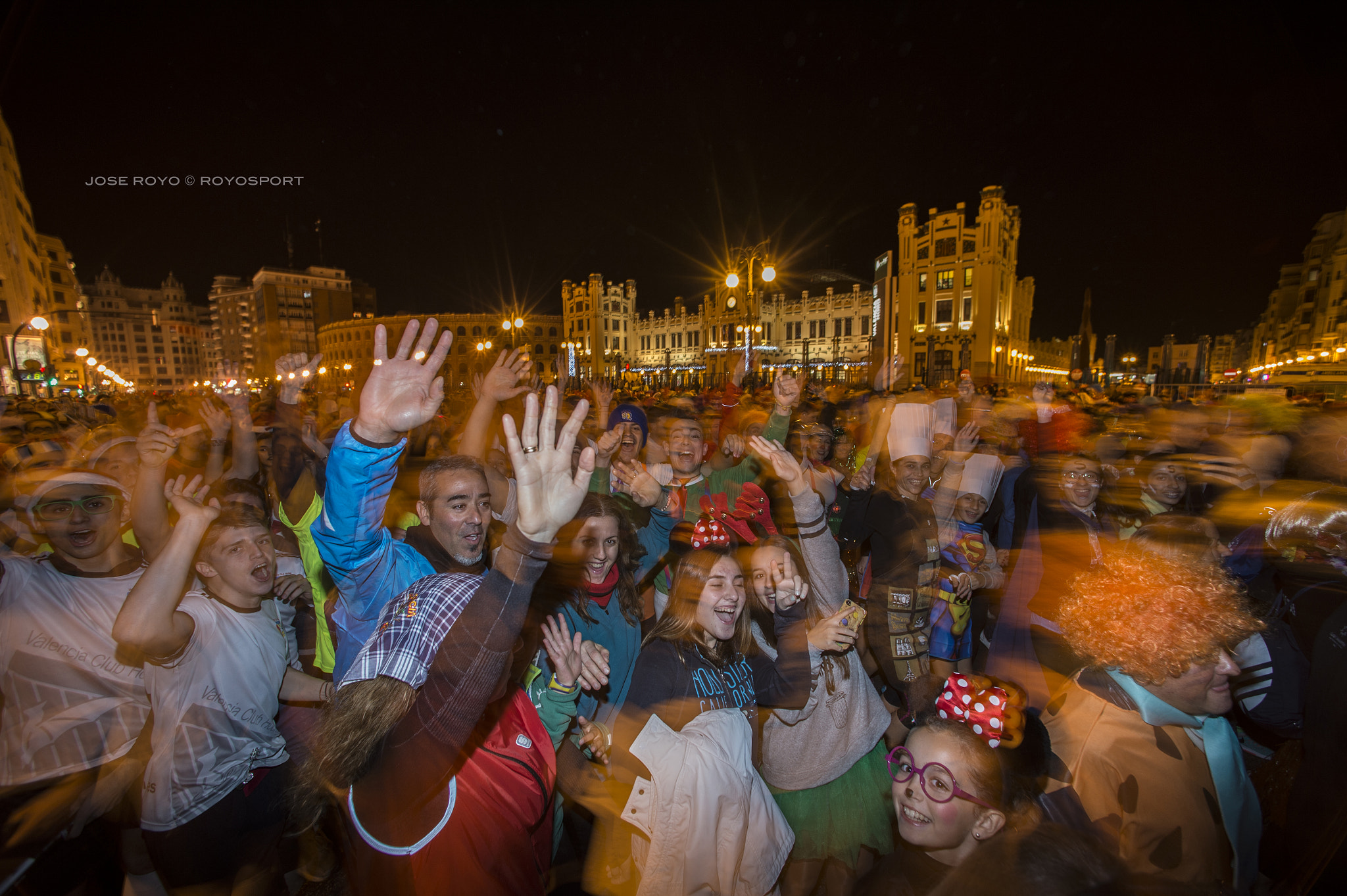 Nikon D4 + Nikon AF Nikkor 14mm F2.8D ED sample photo. San silvestre 2015 photography