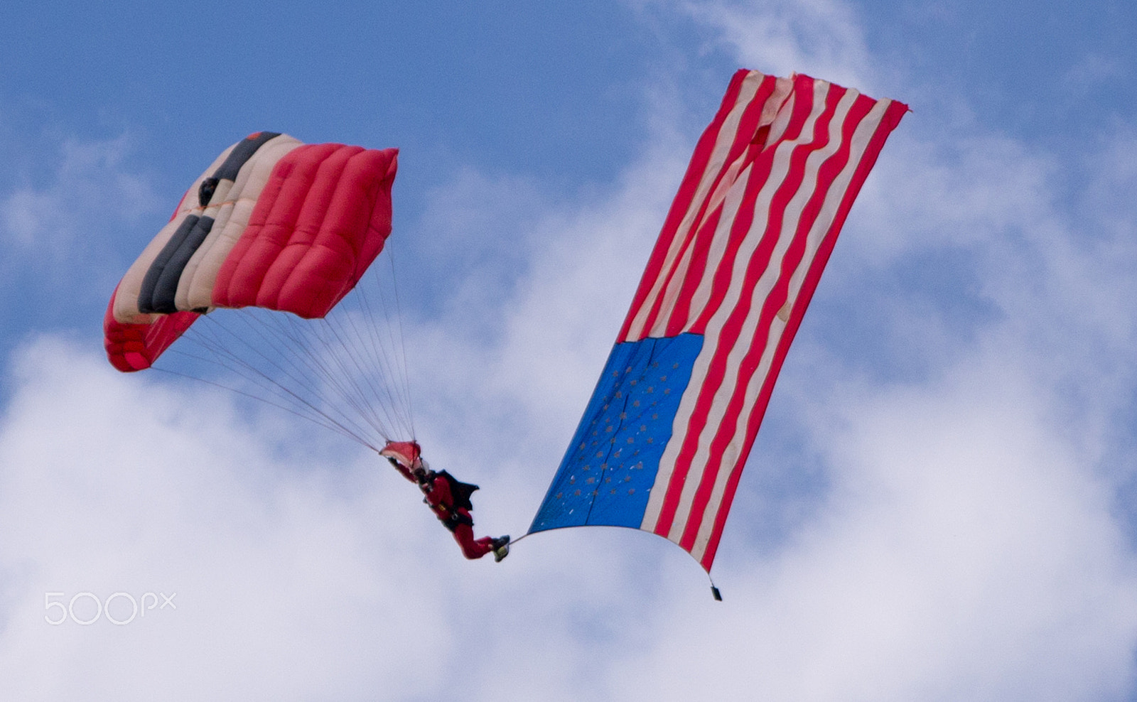 Panasonic Lumix DMC-G3 sample photo. Red devils parachute display team photography