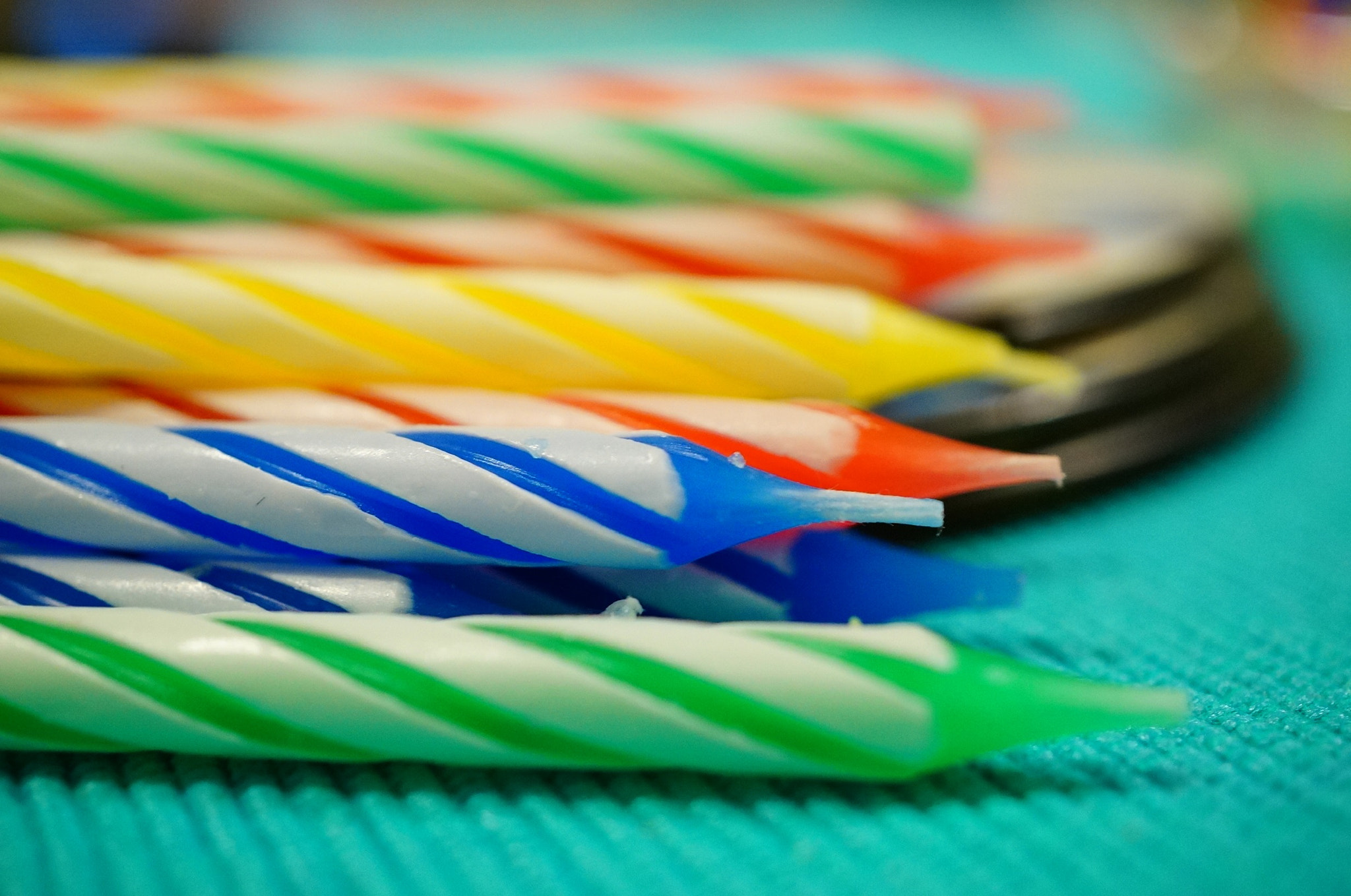 Sony Alpha NEX-6 + Sony E 30mm F3.5 Macro sample photo. Birthday candles photography