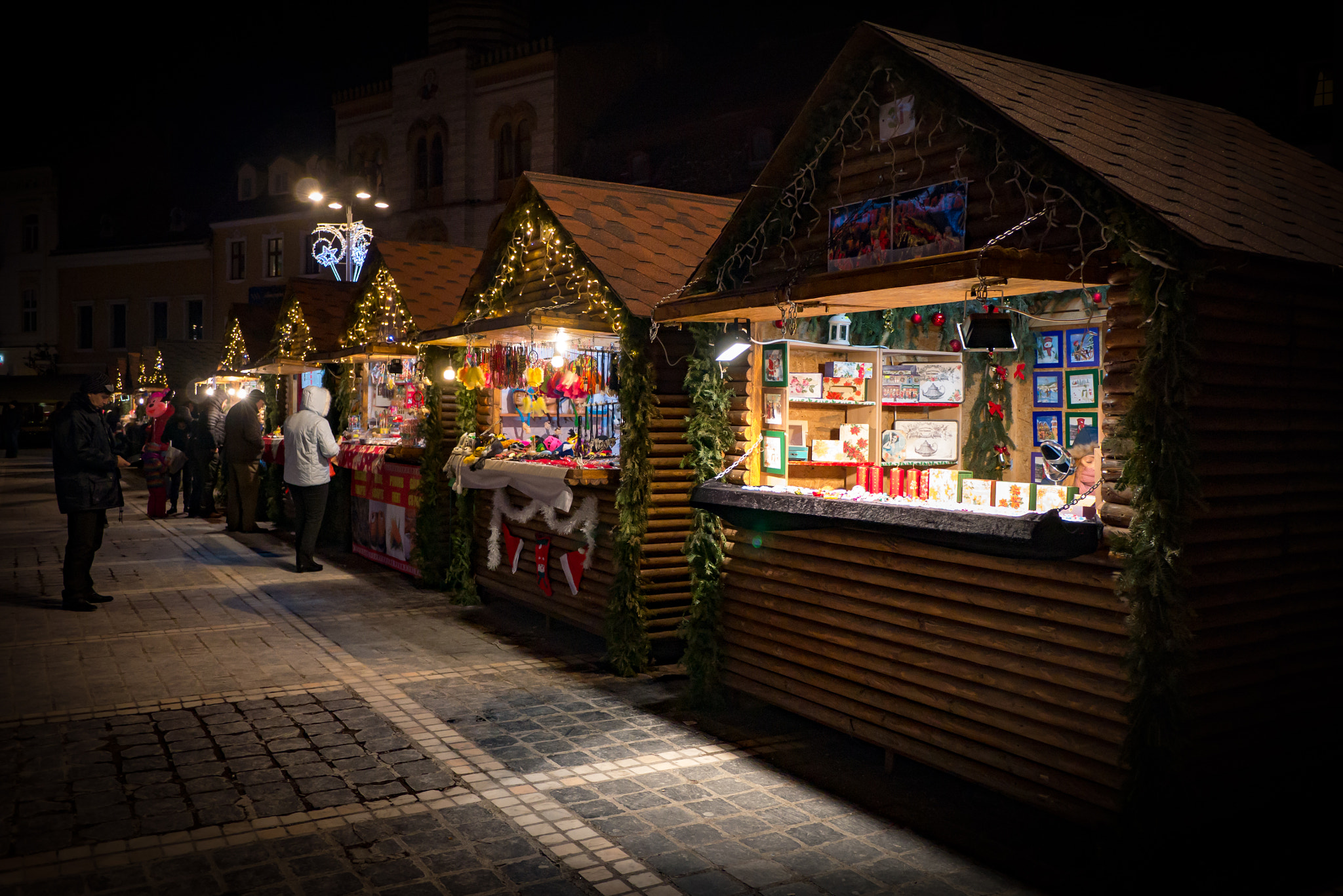 Panasonic Lumix DMC-GX7 + Panasonic Lumix G 14mm F2.5 ASPH sample photo. Christmas market photography