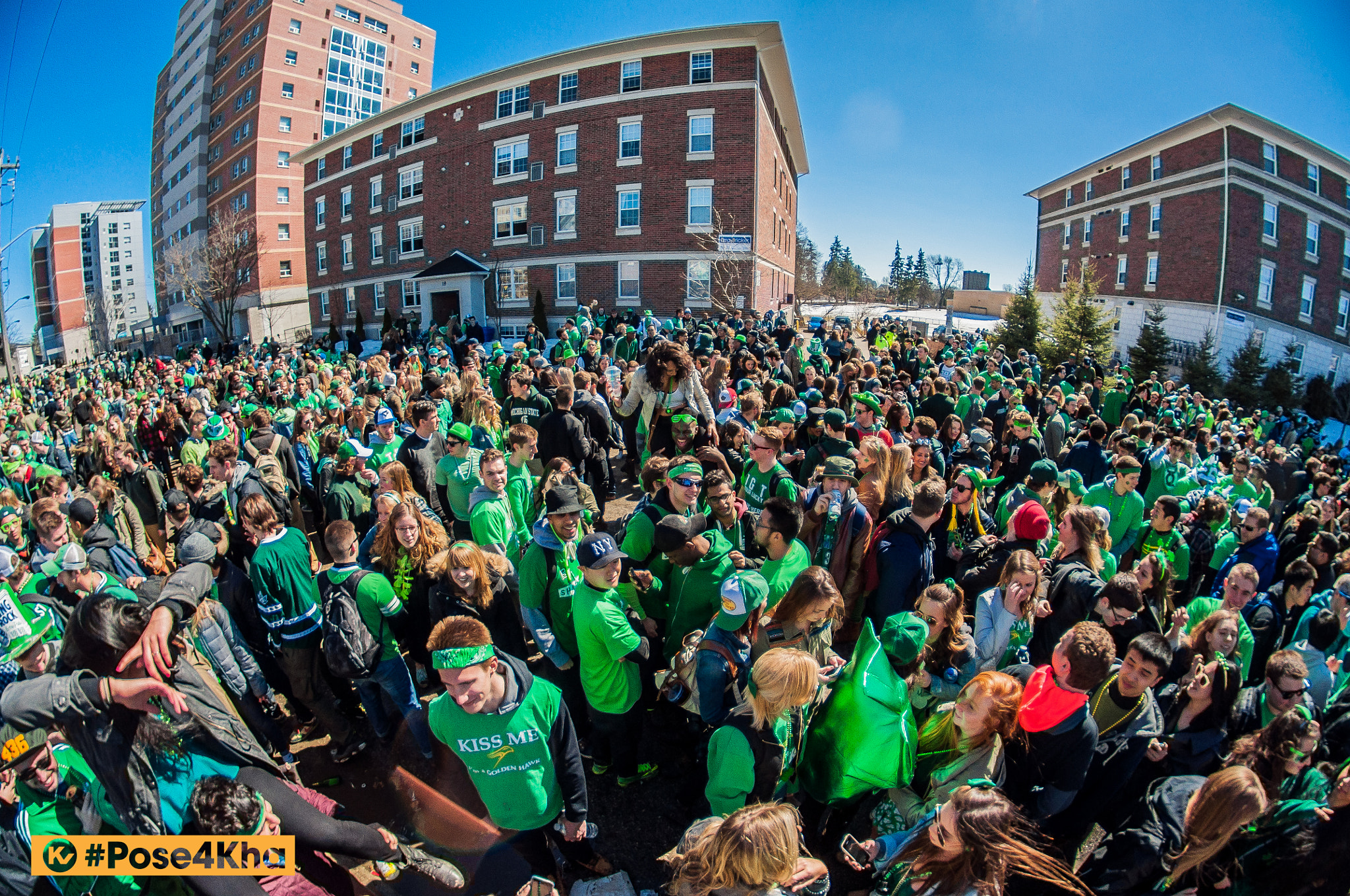 Nikon D90 + Samyang 8mm F3.5 Aspherical IF MC Fisheye sample photo. Laurier's st. patrick's photography