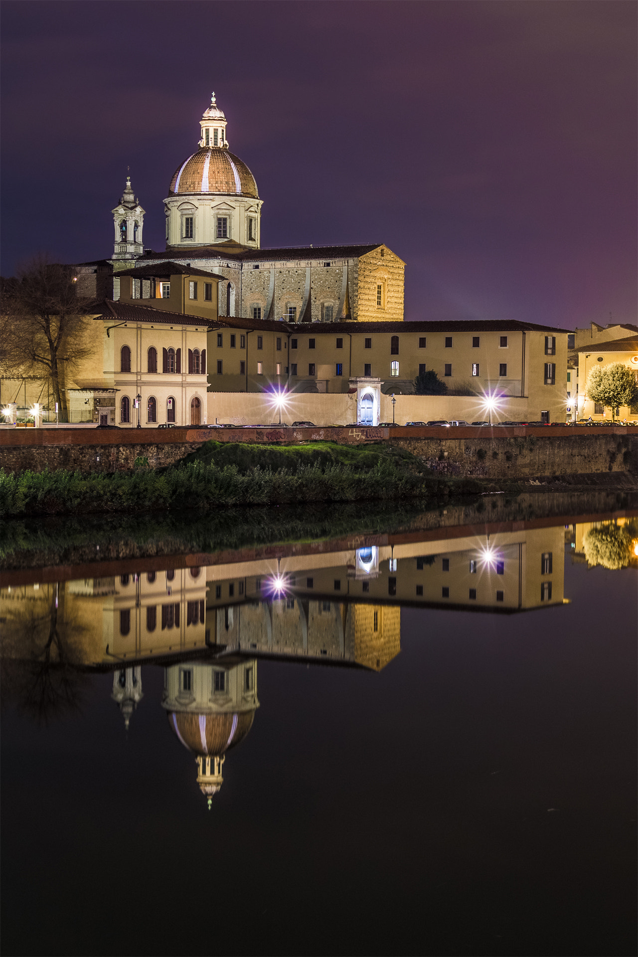 Canon EF-S 18-135mm F3.5-5.6 IS STM sample photo. San frediano in purple photography