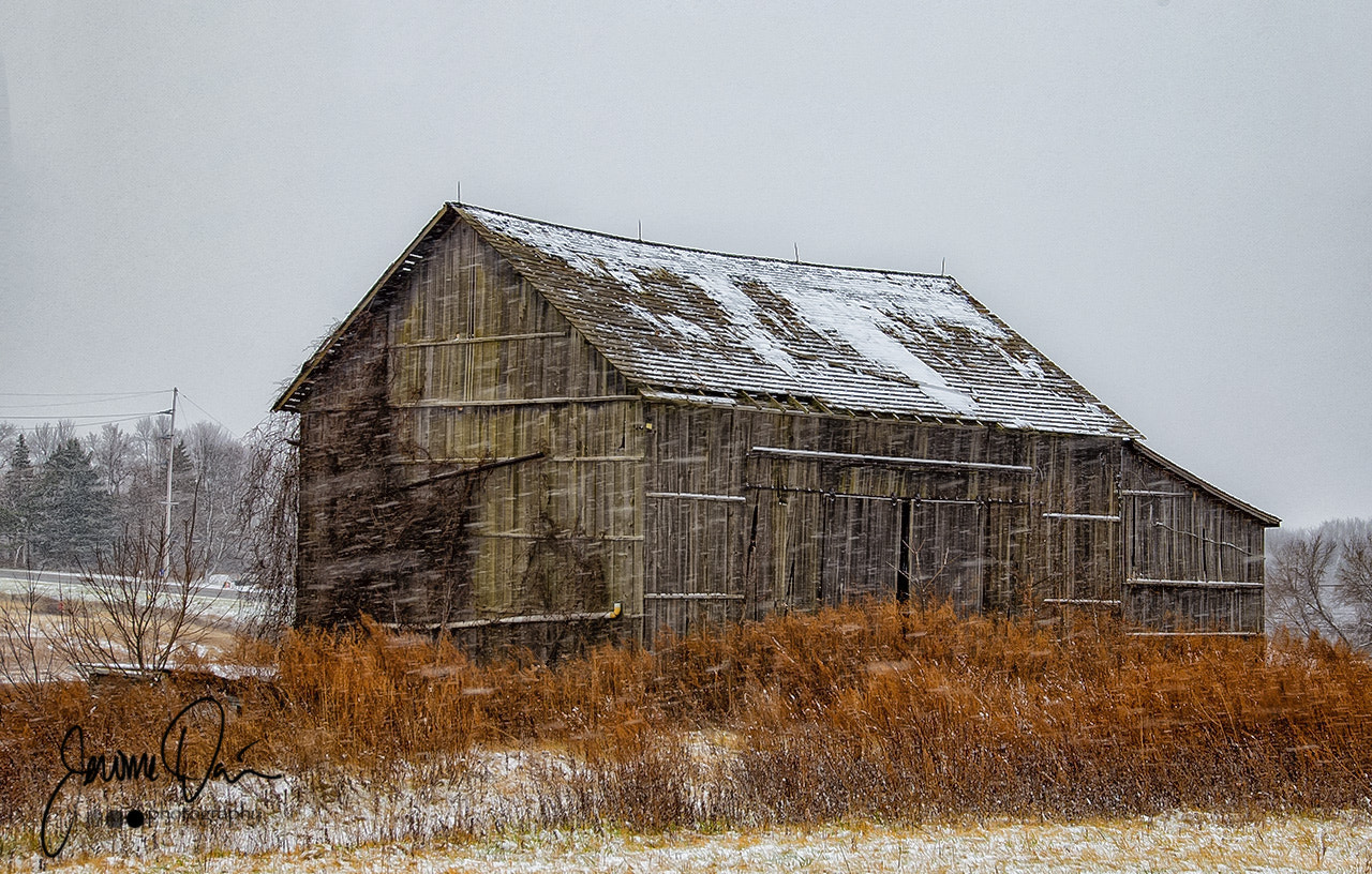 Sigma 24-105mm f/4 DG OS HSM | A sample photo. Winter barn photography