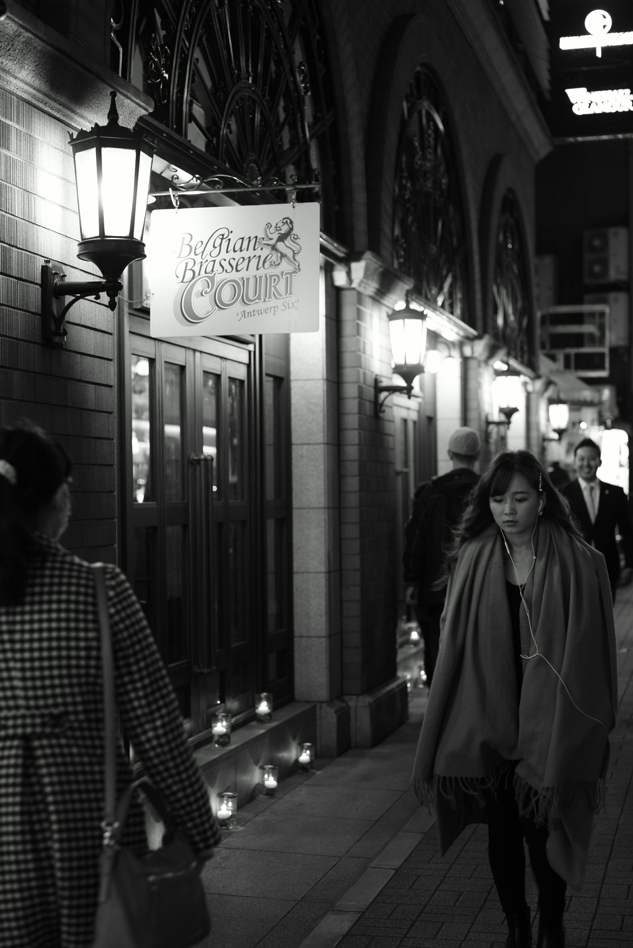 Sony a7S + Sony Sonnar T* FE 55mm F1.8 ZA sample photo. Tokyo night snap photography