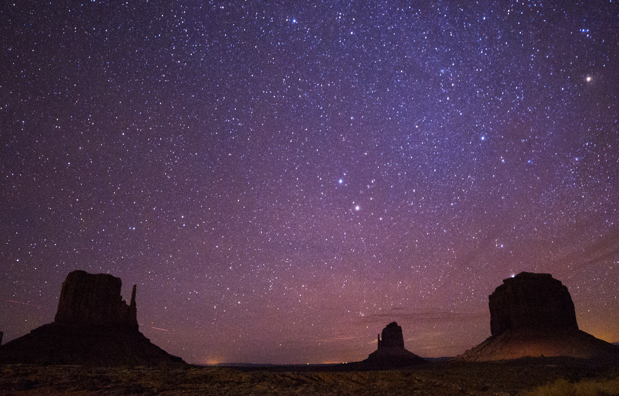 Pentax K-x sample photo. Monument valley photography