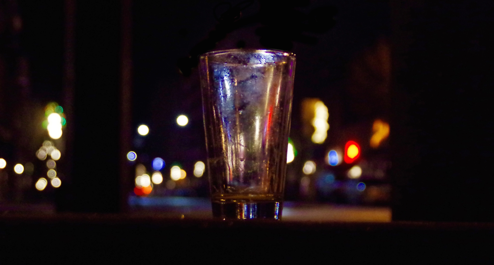 Tamron AF 18-200mm F3.5-6.3 XR Di II LD Aspherical (IF) Macro sample photo. Cup of light photography