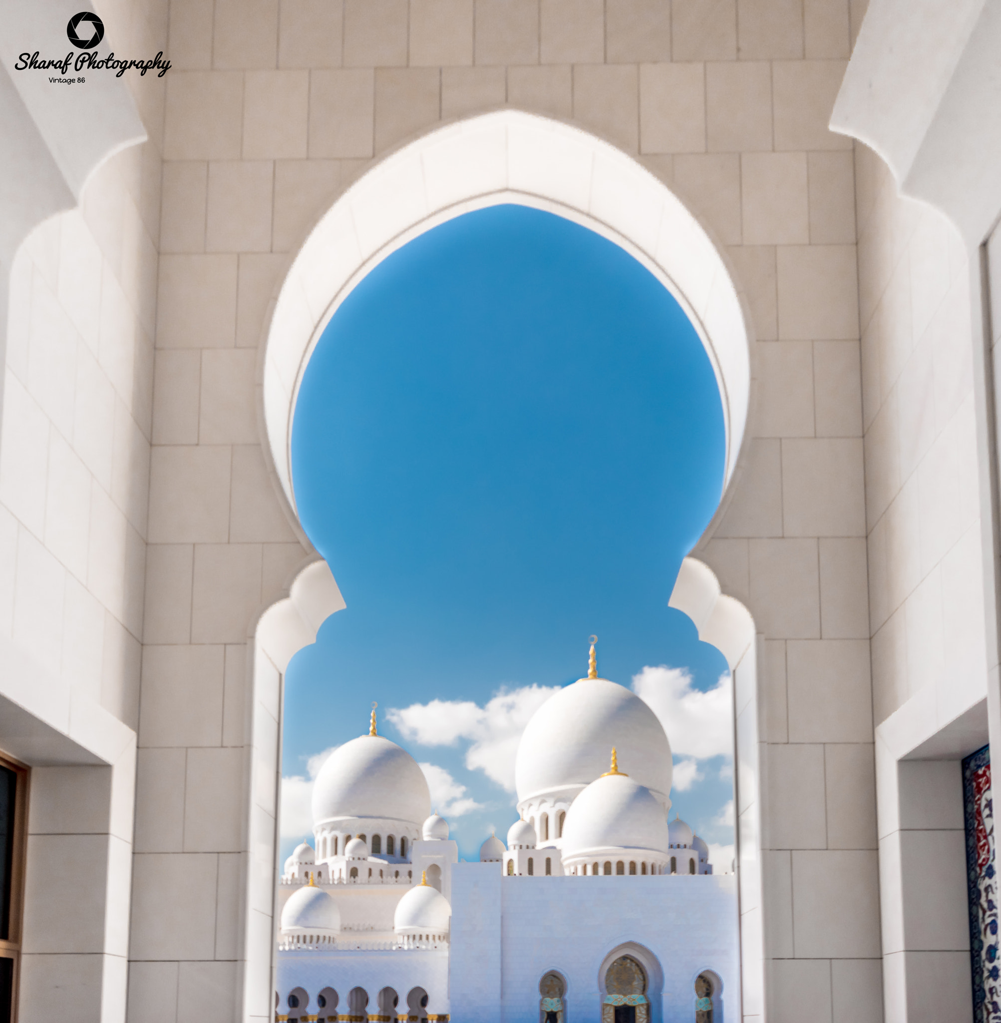Sigma 8-16mm F4.5-5.6 DC HSM sample photo. White vs blue photography