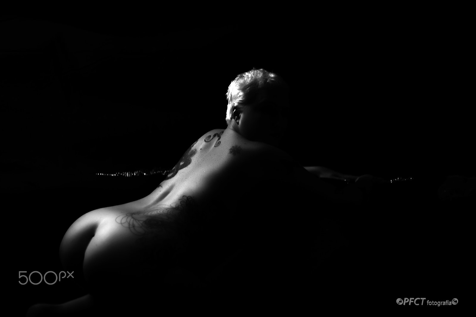 Canon EF 50mm f/1.8 sample photo. Las curvas de la luz photography