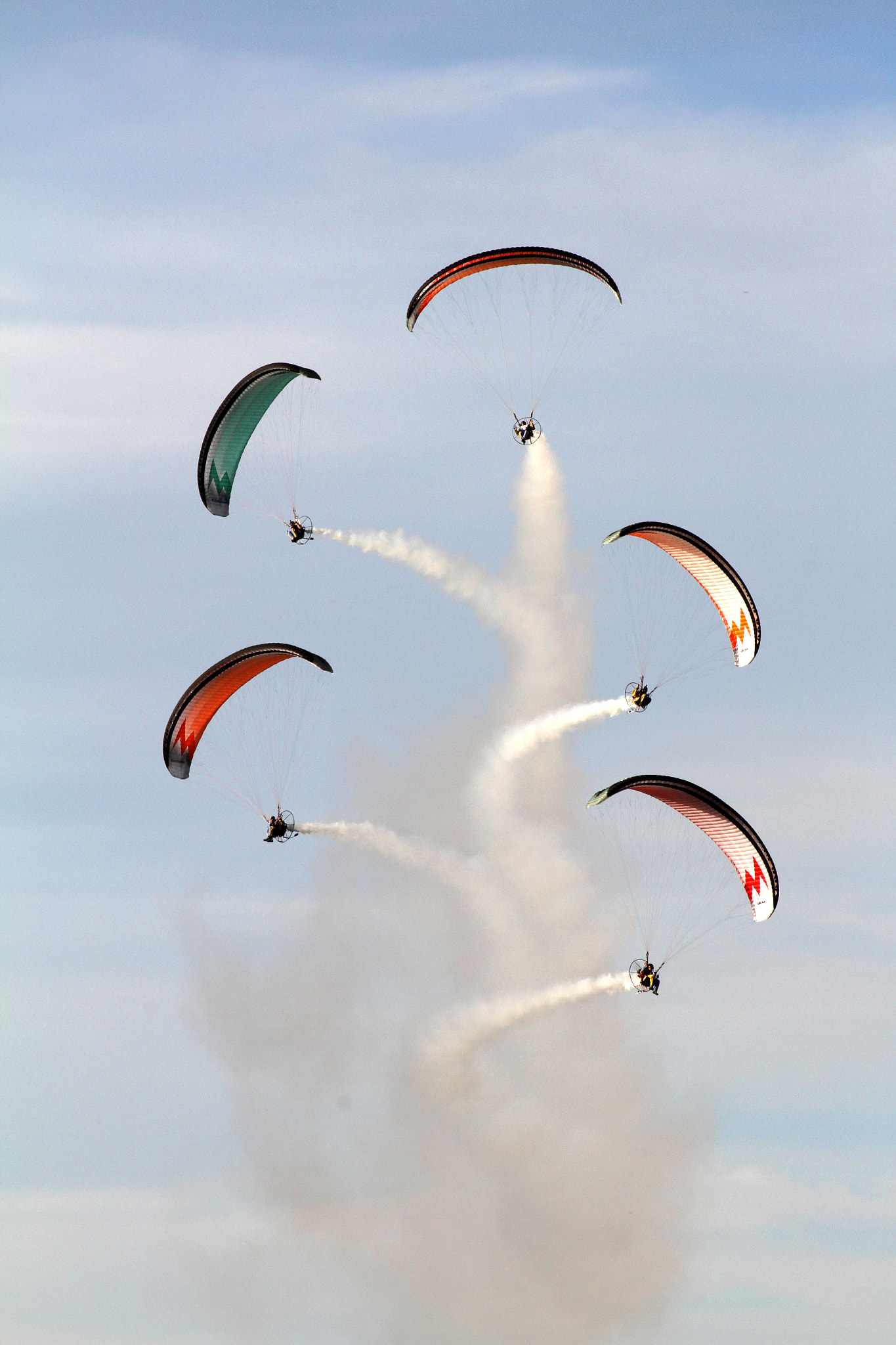 Canon EOS 7D + Sigma 50-200mm F4-5.6 DC OS HSM sample photo. Ferrara balloons festival 2015 photography