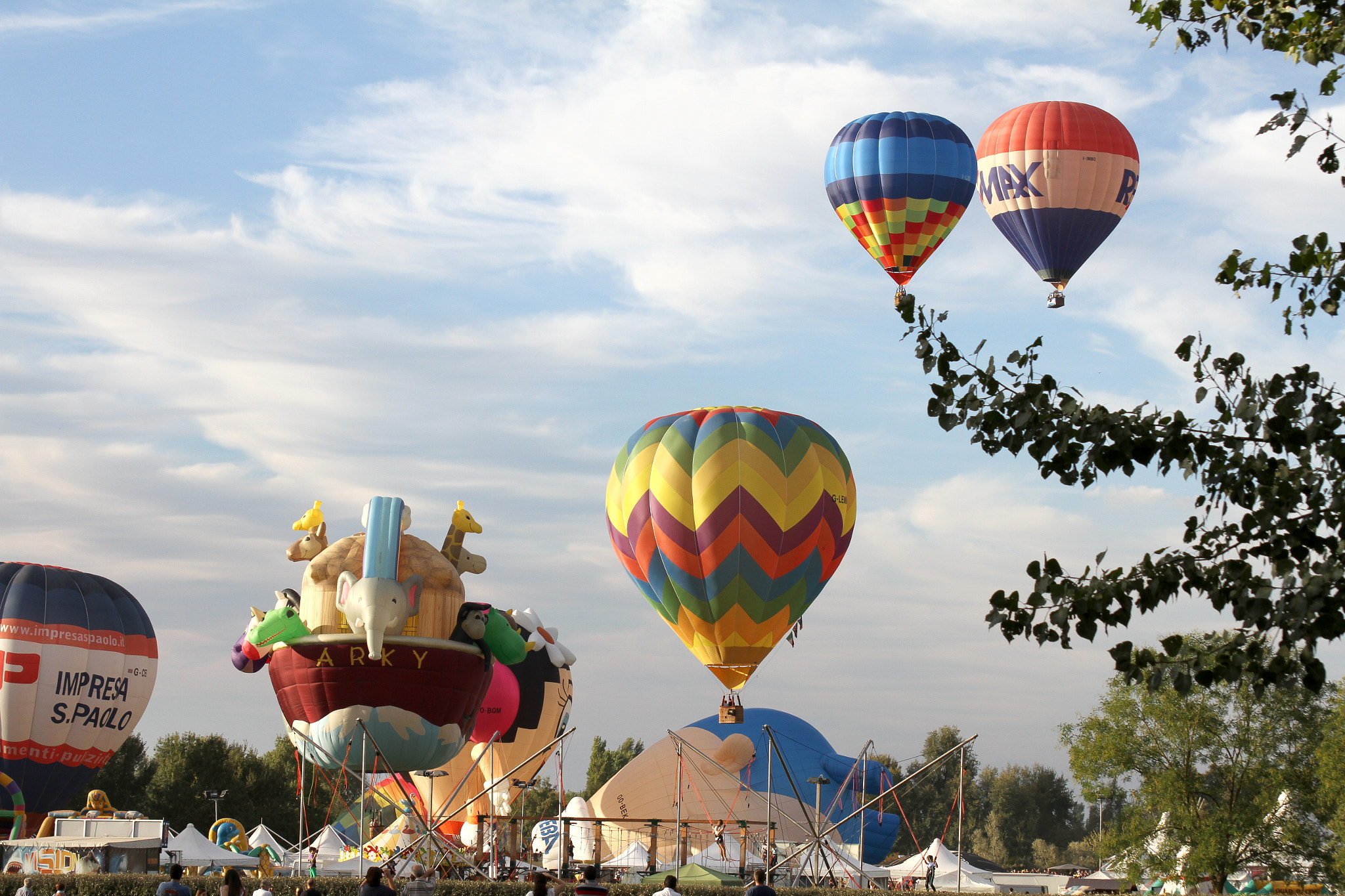 Sigma 50-200mm F4-5.6 DC OS HSM sample photo. Ferrara balloons festival 2015 photography