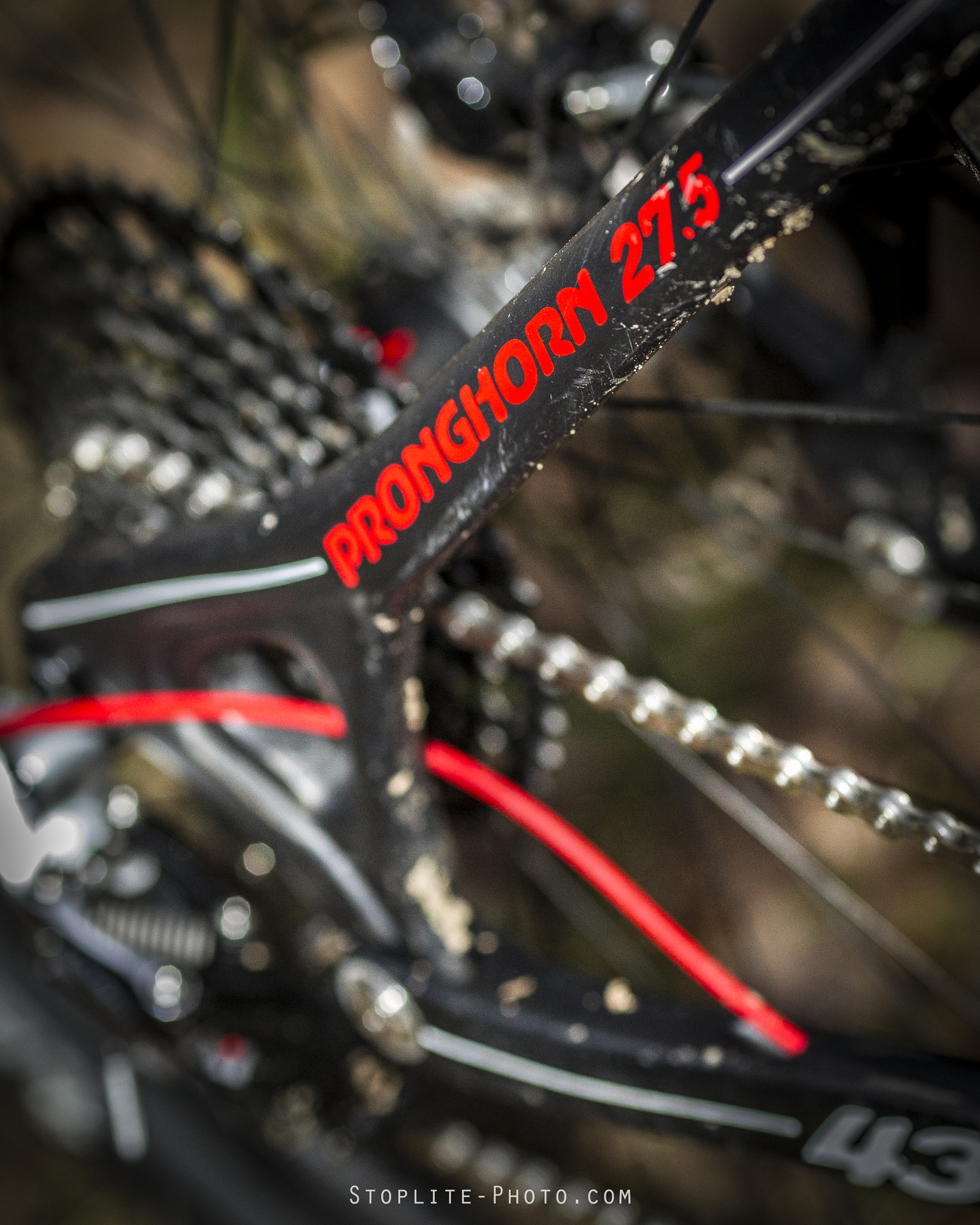 Canon EOS-1D Mark IV + Canon EF 135mm F2L USM sample photo. Pronghorn 27.5 mtb carbon photography