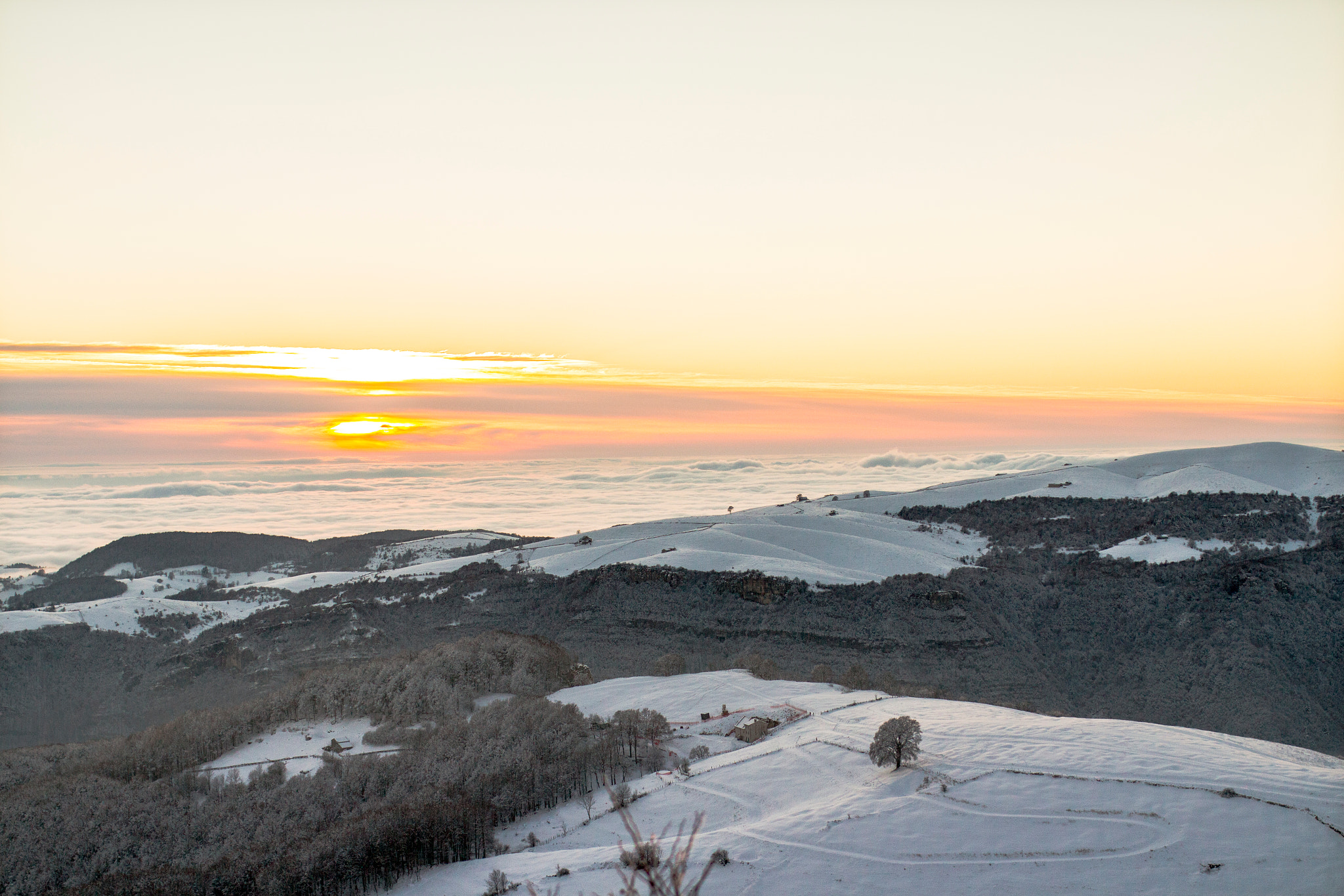 Canon EOS M + Sigma 35mm F1.4 DG HSM Art sample photo. Winter sunset photography