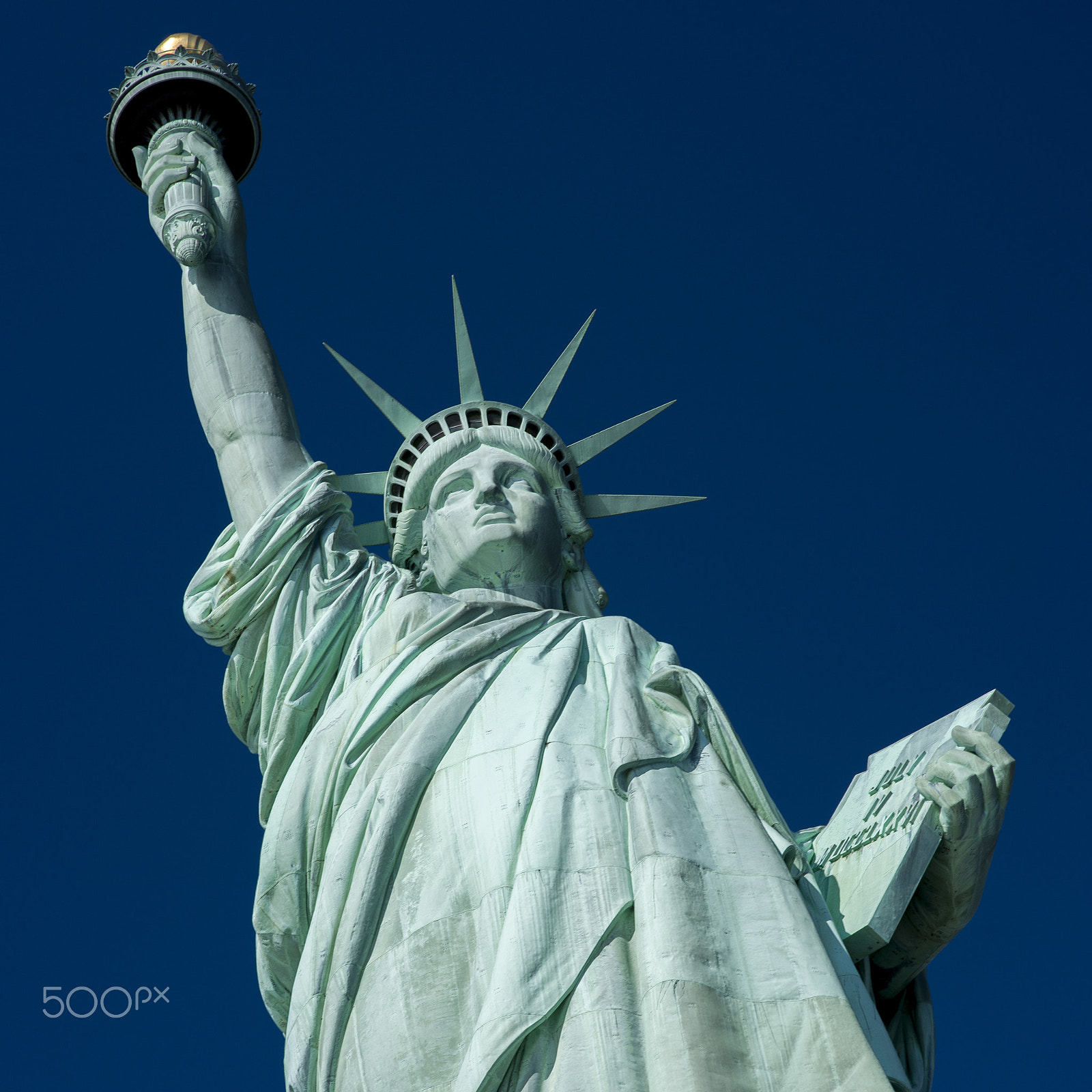 Nikon D3X + Sigma 85mm F1.4 EX DG HSM sample photo. Statue of liberty - new york city - usa photography