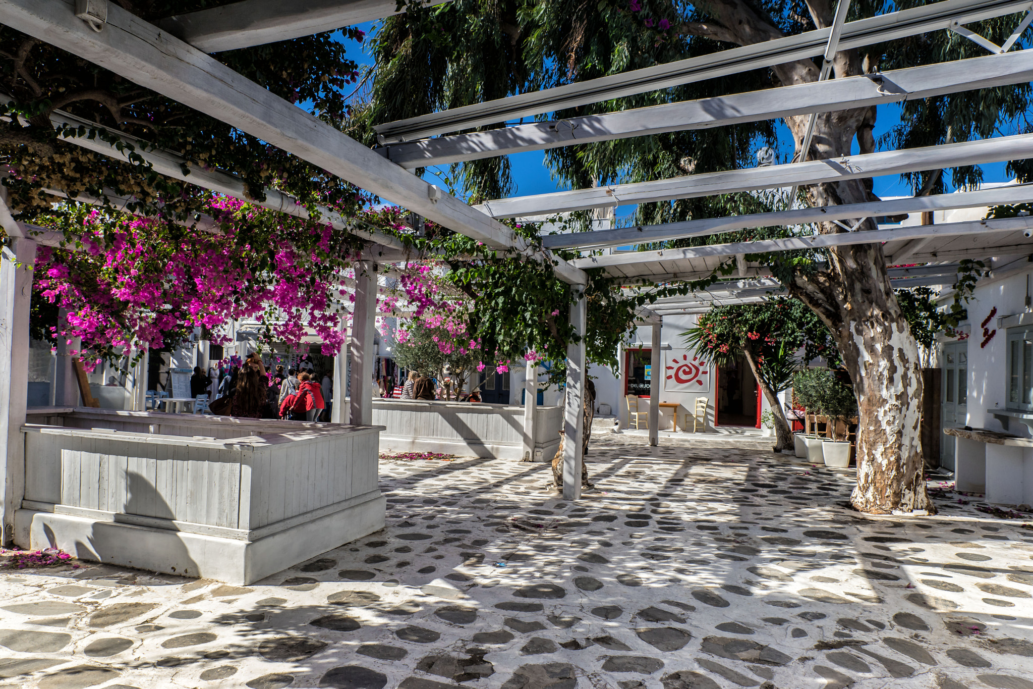 24-70mm F2.8-2.8 SSM sample photo. Mykonos photography