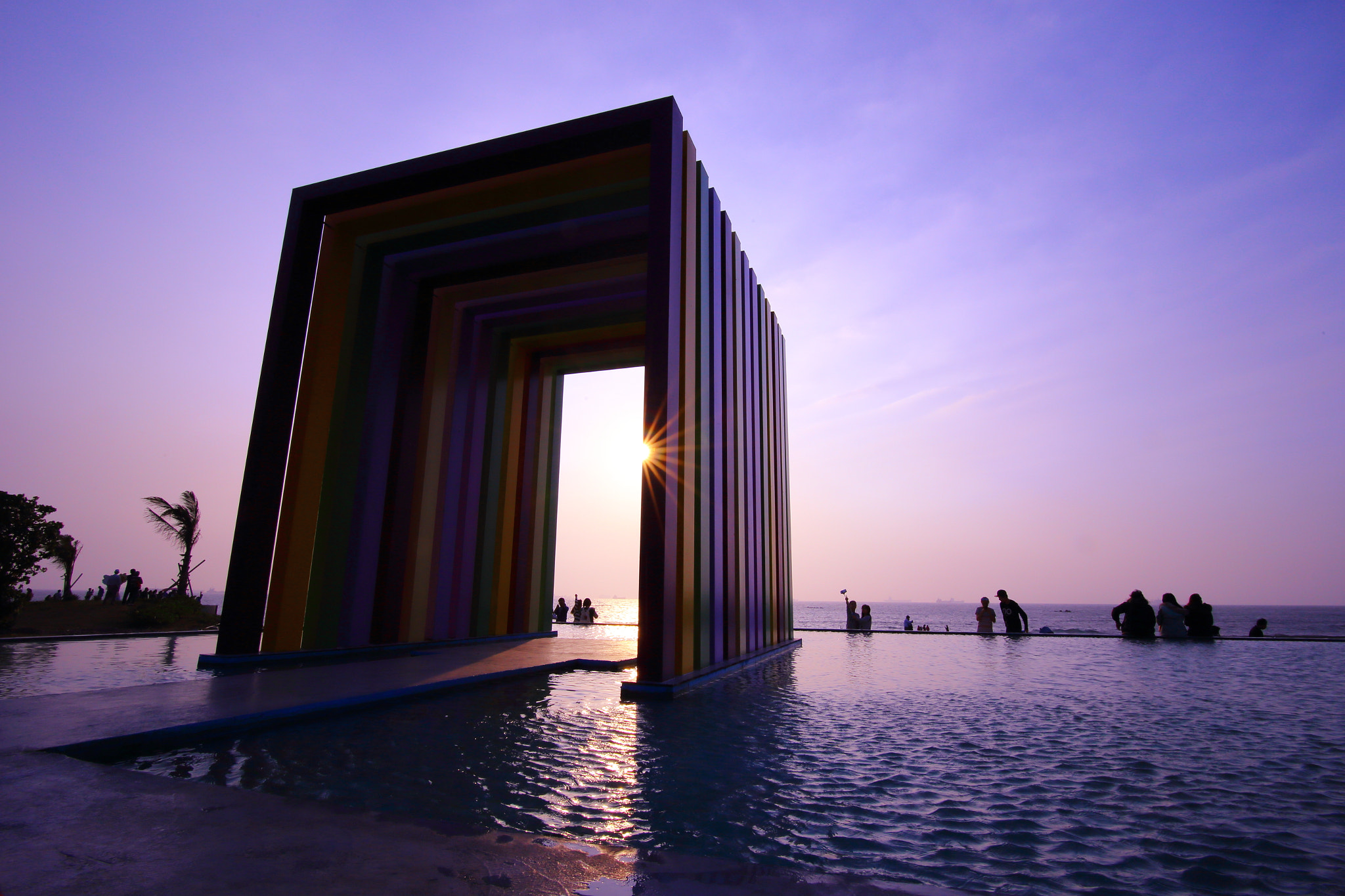 Canon EF-S 17-85mm F4-5.6 IS USM sample photo. Rainbow church photography