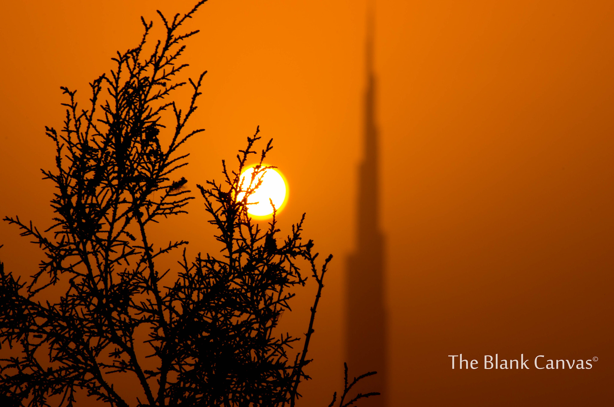 Pentax smc DA 50-200mm F4-5.6 ED WR sample photo. High-rise sunset photography