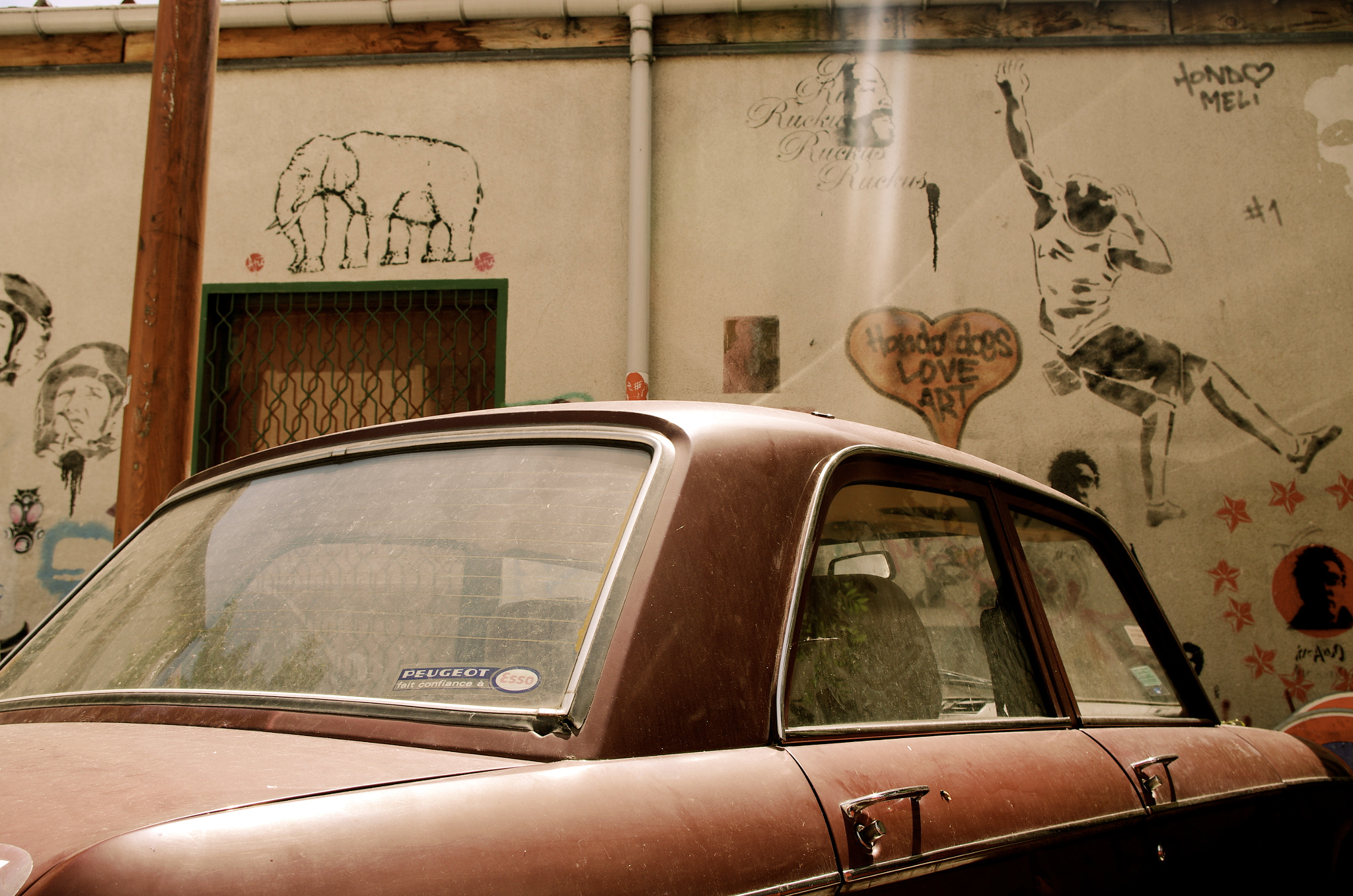 Pentax K-5 sample photo. Vintage car photography