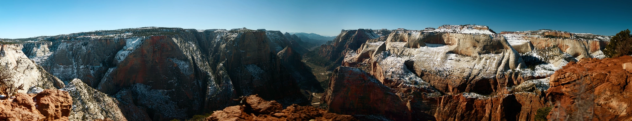 Nikon D800E + Nikon AF Nikkor 35mm F2D sample photo. Outlook trail panorama photography
