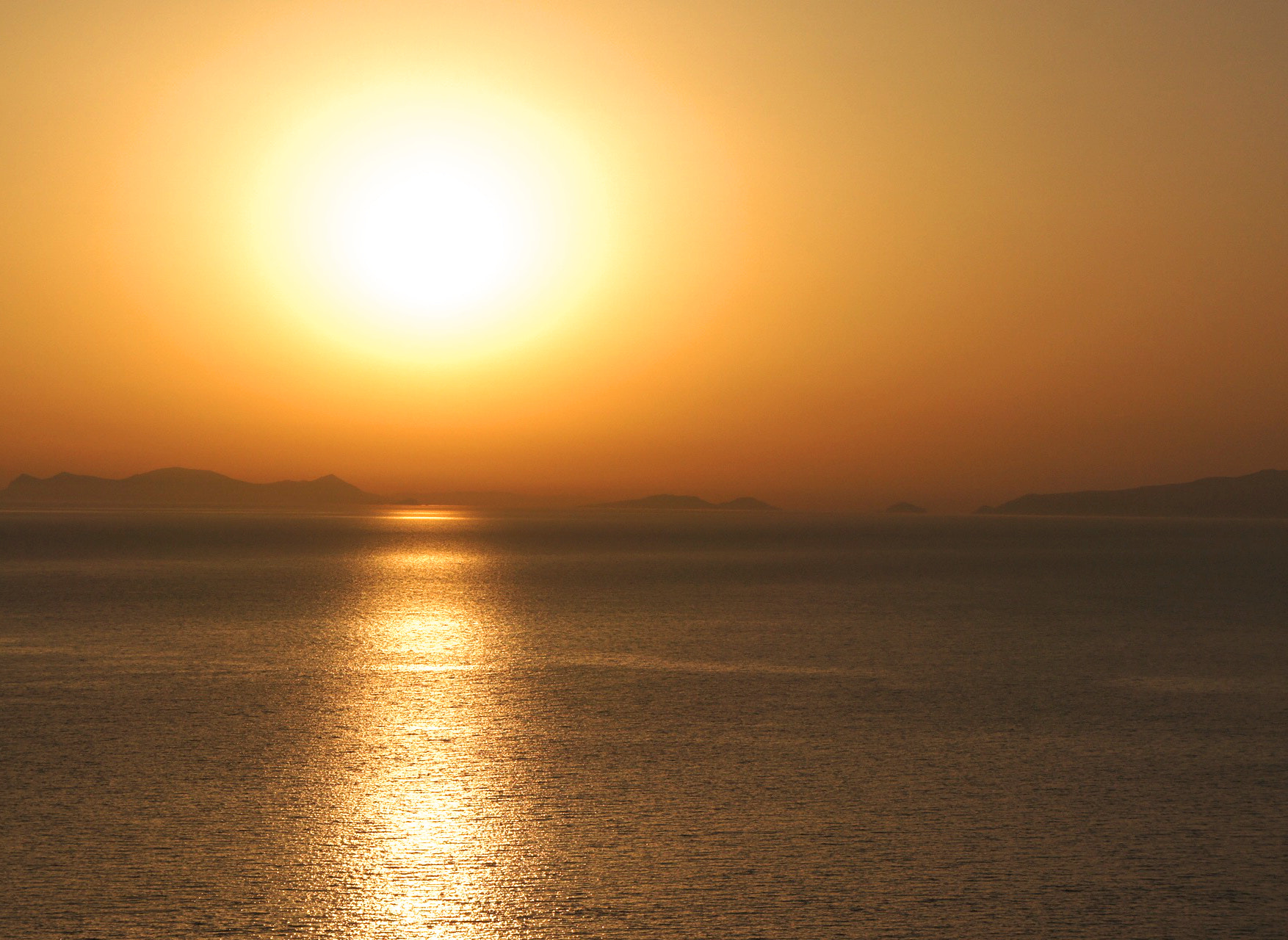 Sony Alpha NEX-3 sample photo. Santorini's sundown photography
