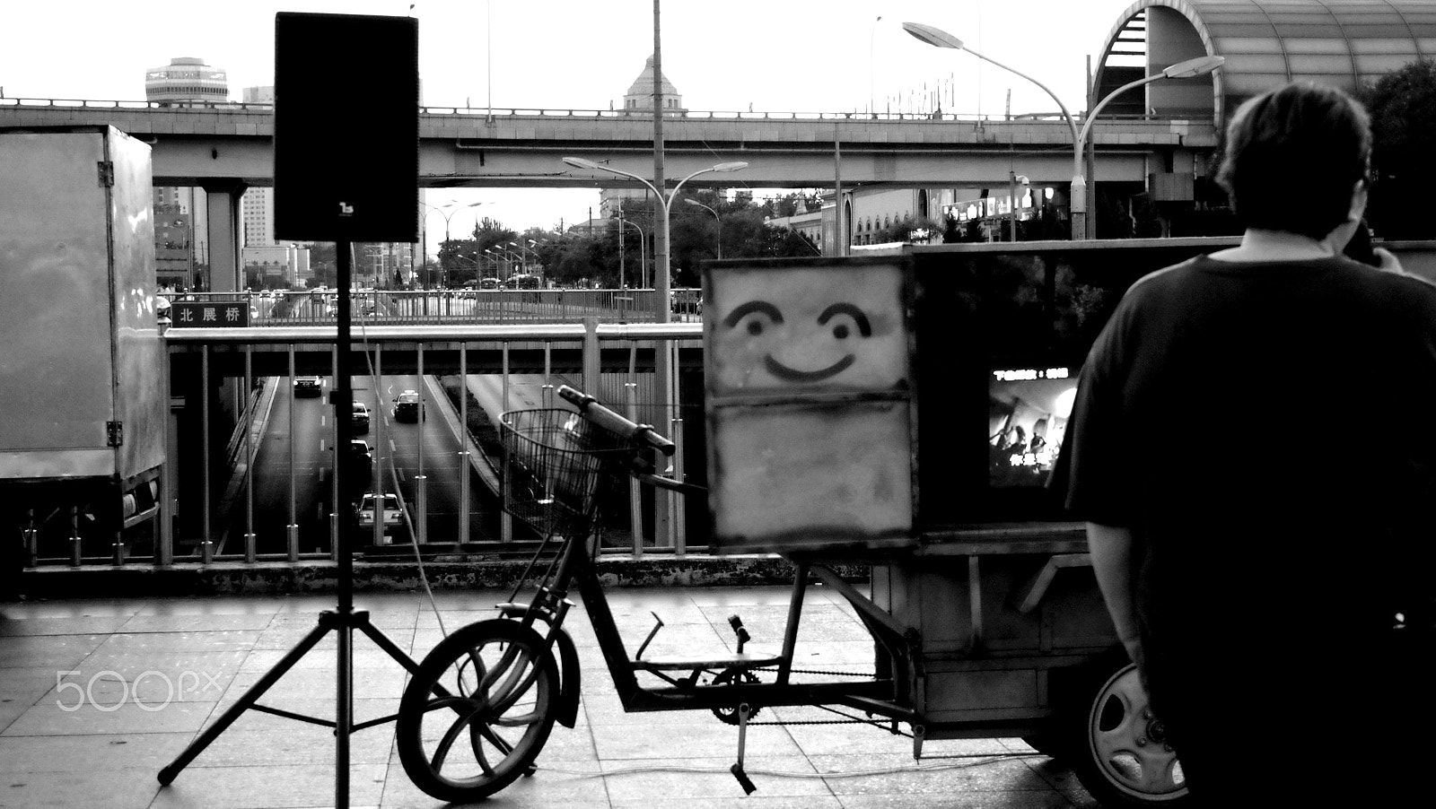 Pentax K-01 sample photo. Singing in the square photography