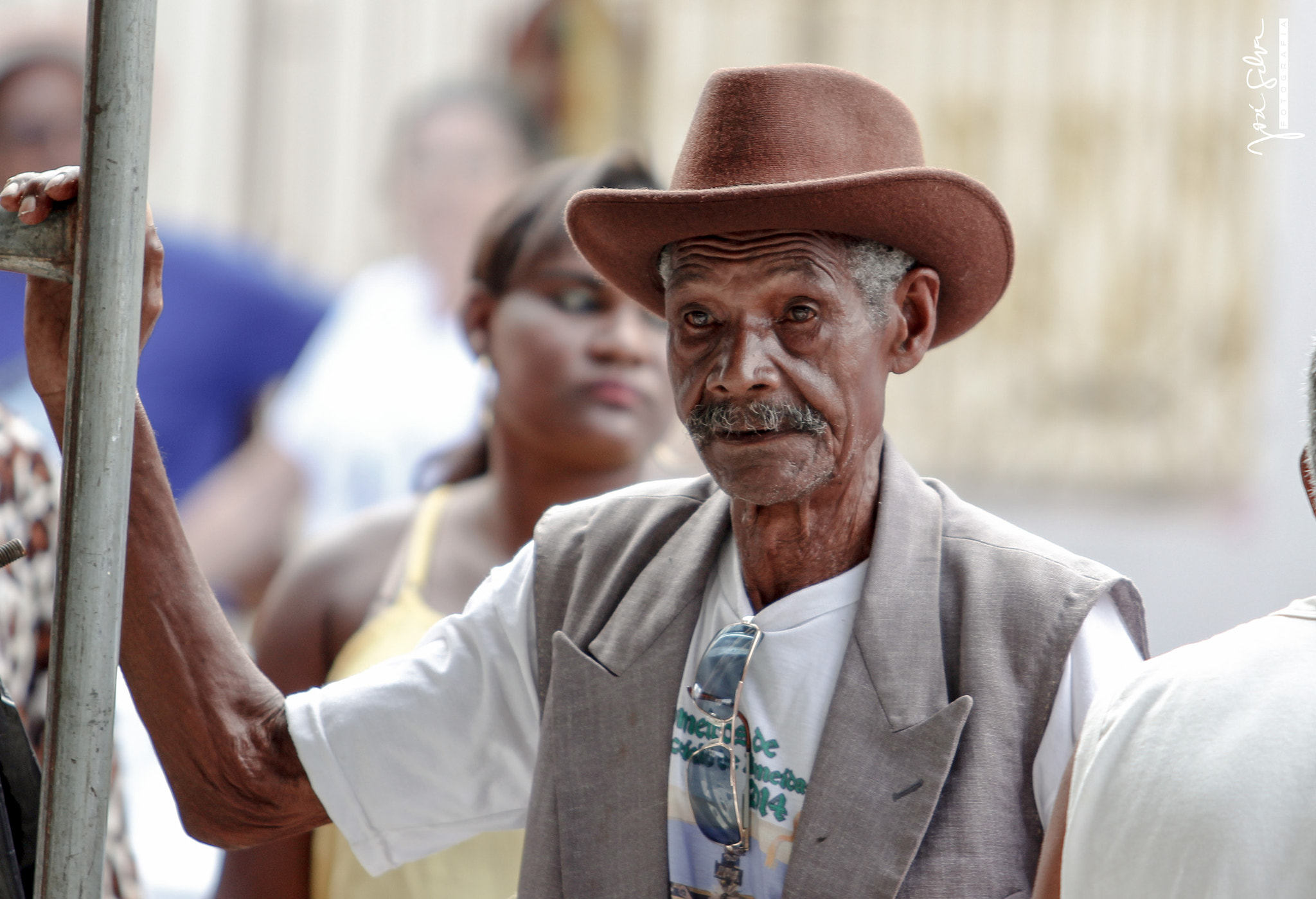 Canon EF 70-200mm F2.8L USM sample photo. Série olhares - fé photography