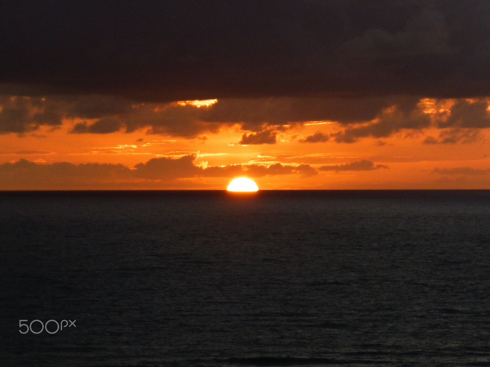 Panasonic DMC-FH8 sample photo. Sunrise from sea photography