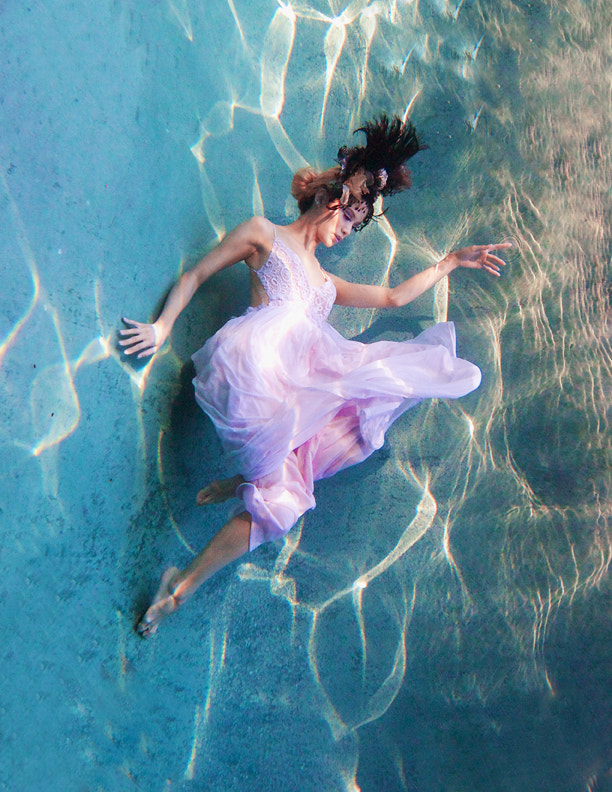 Olympus PEN E-PM1 + OLYMPUS M.12-50mm F3.5-6.3 sample photo. Yuki underwater - pink photography