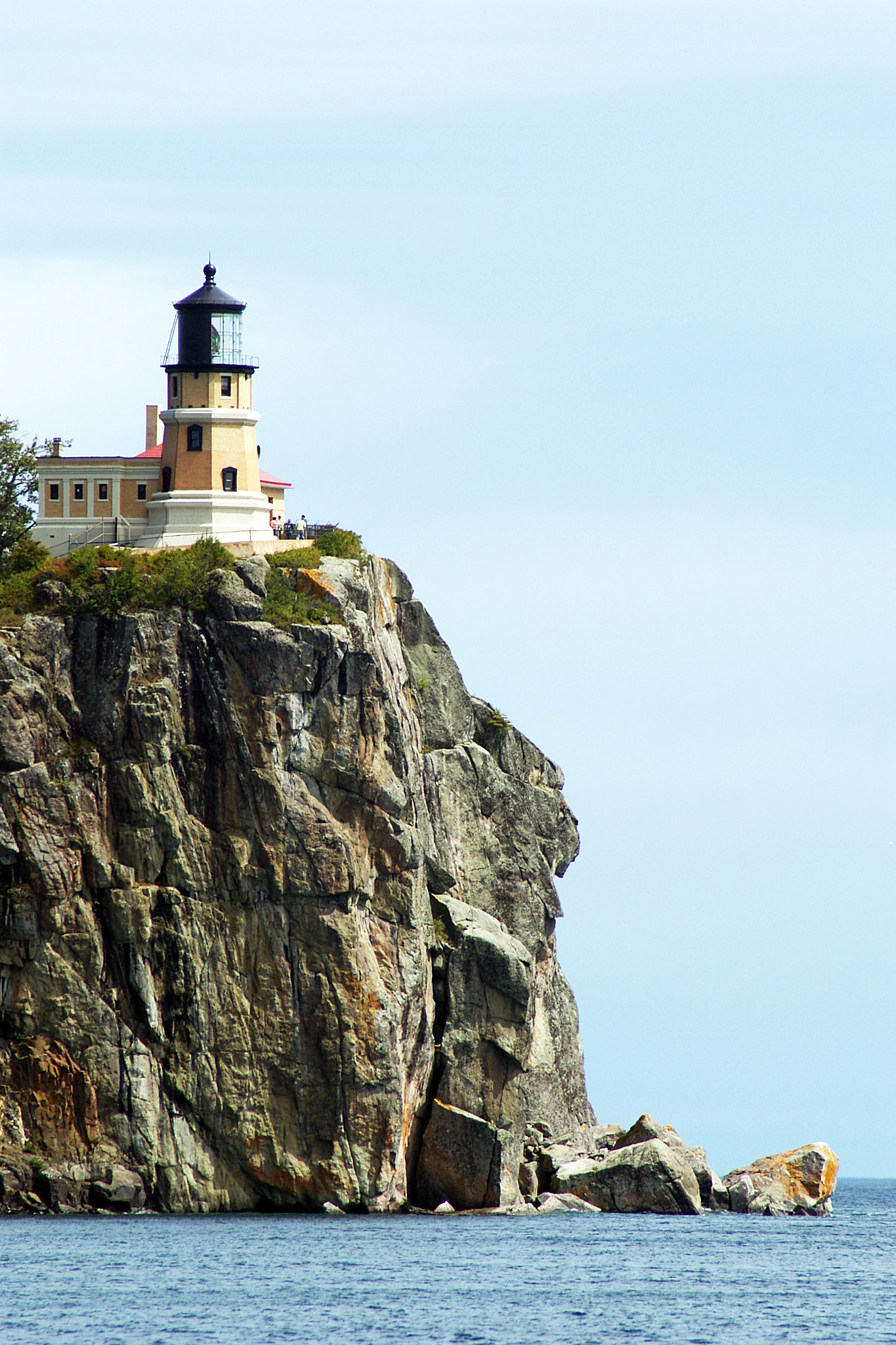 Pentax *ist DL sample photo. Split rock light house photography